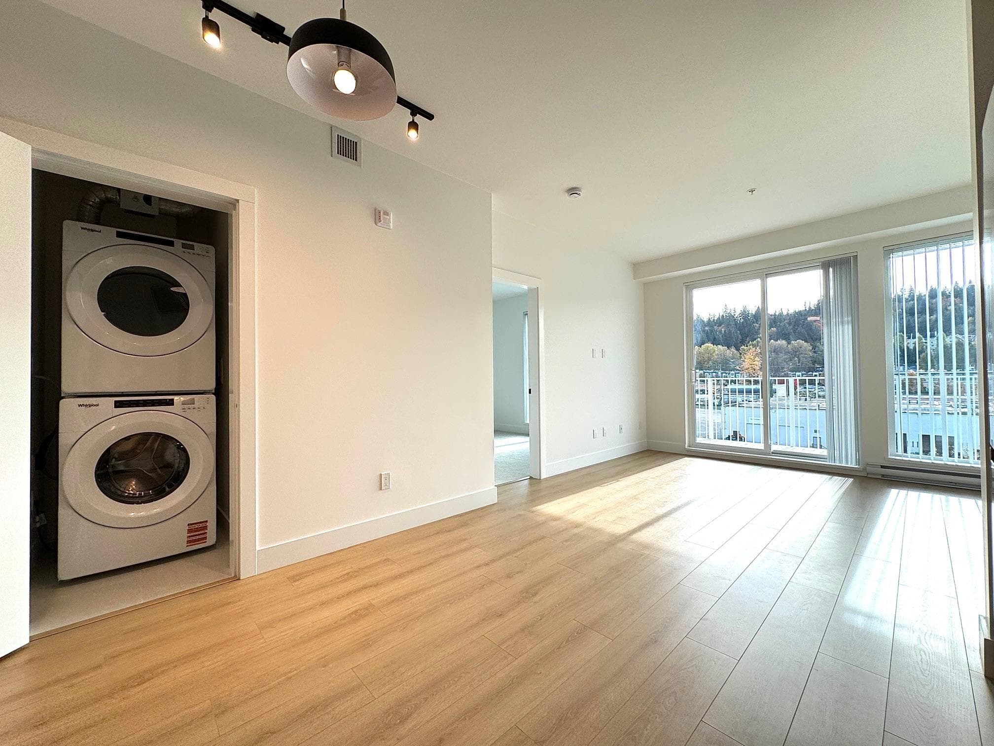 504 - 3075 Murray Street, Port Moody, V3H 0N9 — photo 2