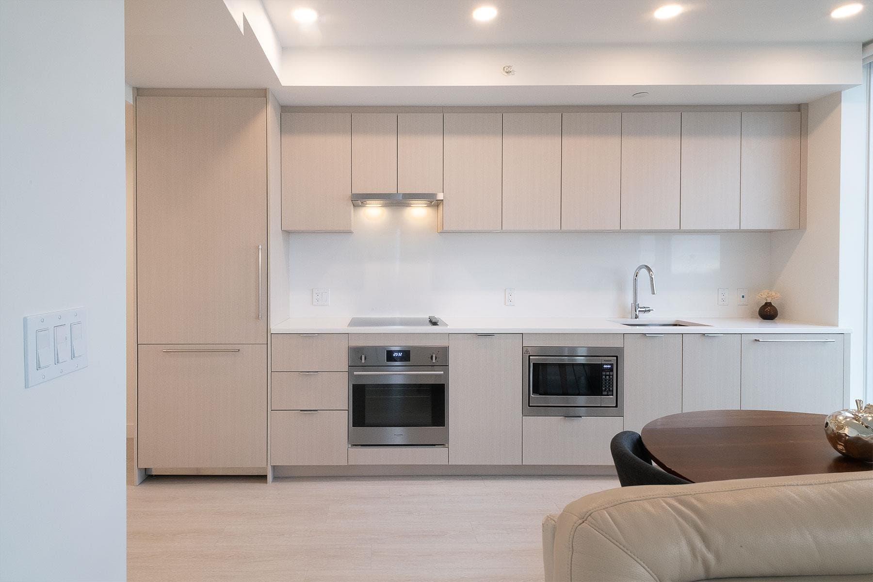 1805 - 13675 107a Avenue, Surrey, V3T 0X2 — photo 2