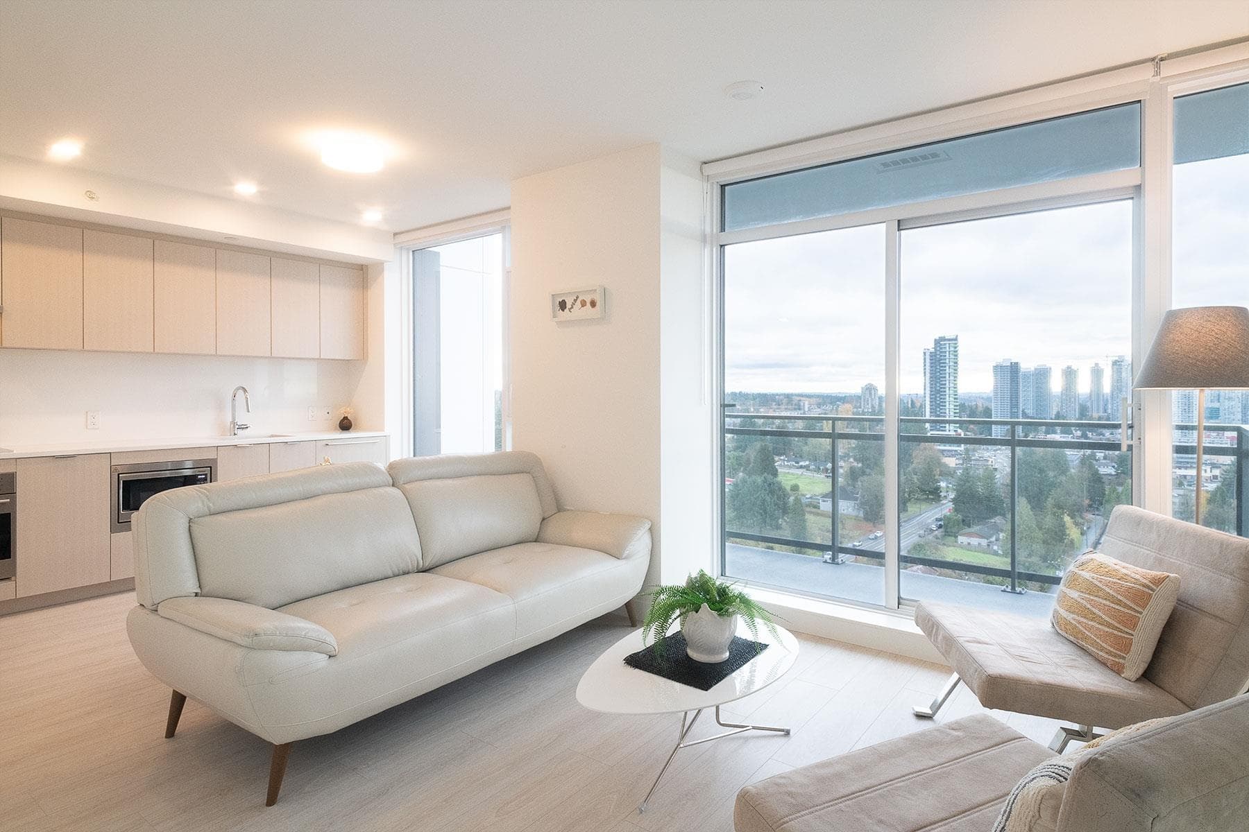 1805 - 13675 107a Avenue, Surrey, V3T 0X2 — photo 4