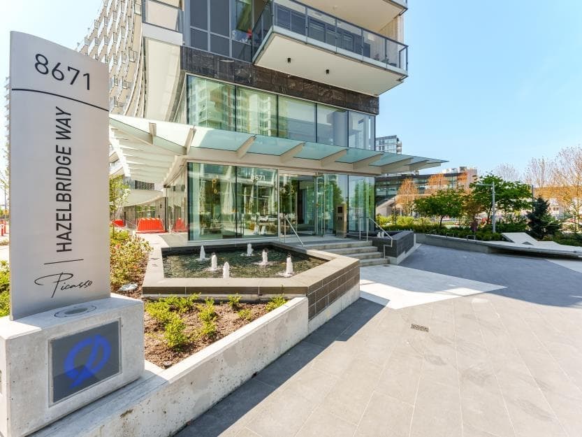 581 - 8671 Hazelbridge Way, Richmond — sold