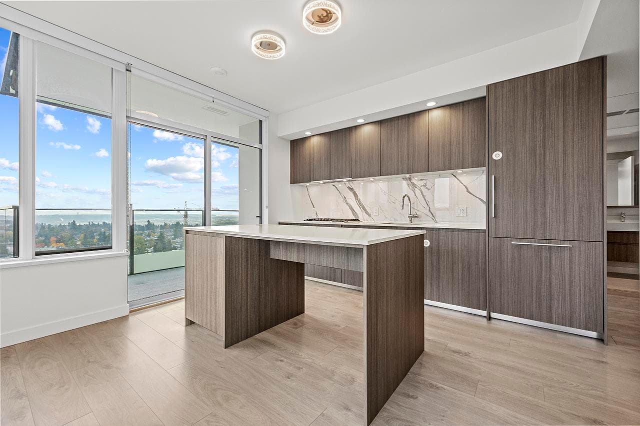 1902 - 6463 Silver Avenue, Burnaby, V5H 0K4 — photo 2