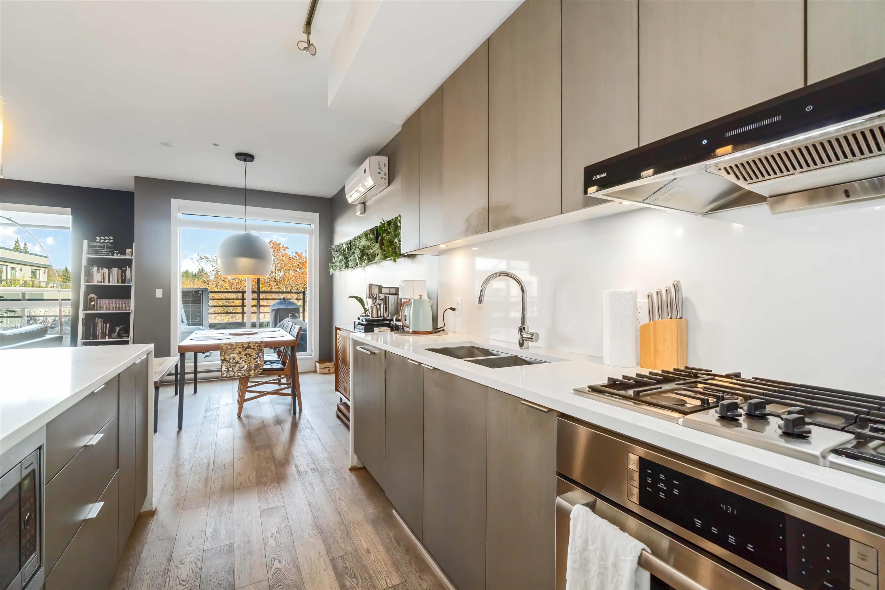 PH3 - 5555 Dunbar Street, Vancouver, V6N 1W5 — photo 5