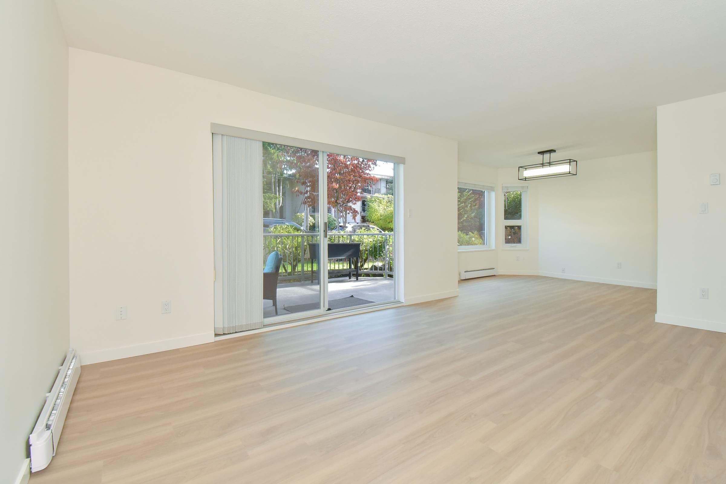 107 - 1459 Blackwood Street, White Rock, V4B 3V6 — photo 2