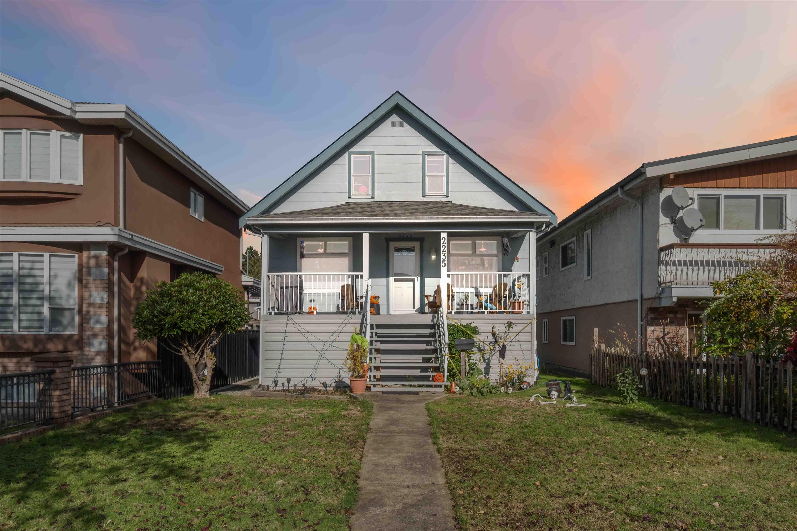 2235 East 52nd Avenue, Vancouver — sold