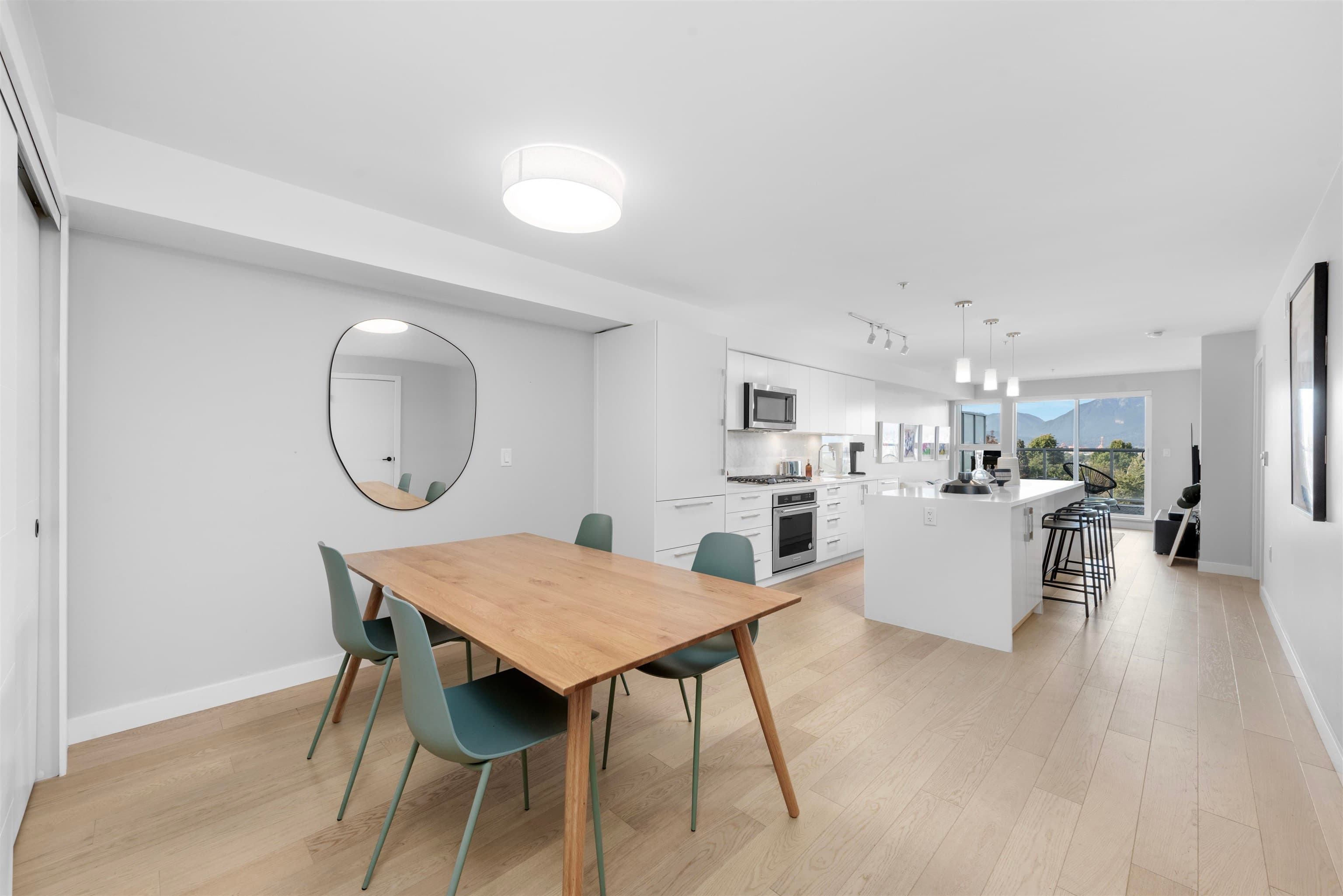 406 - 2508 Fraser Street, Vancouver, V5T 3V4 — photo 1