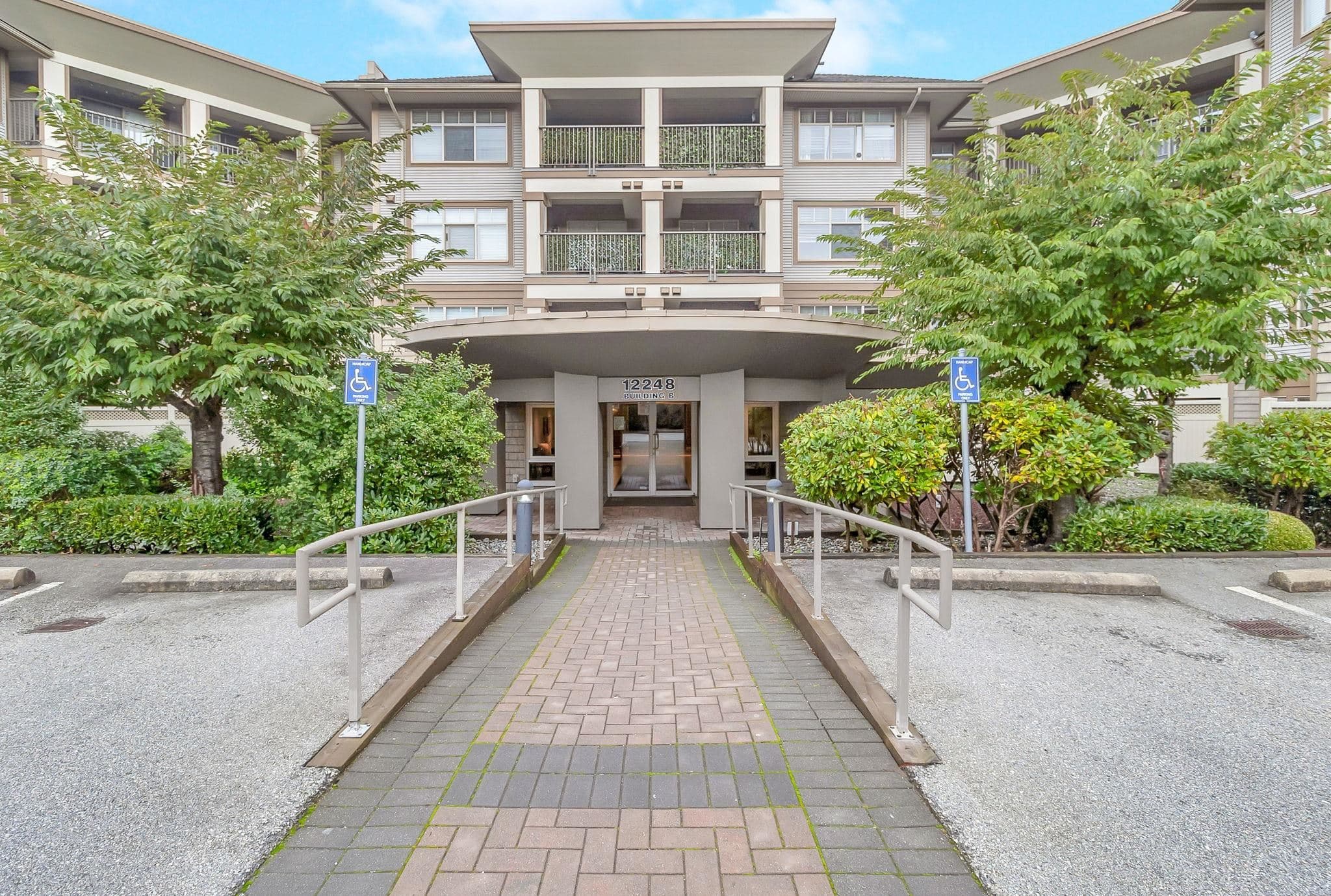 201 - 12248 224 Street, Maple Ridge, V2X 8W6 — photo 2
