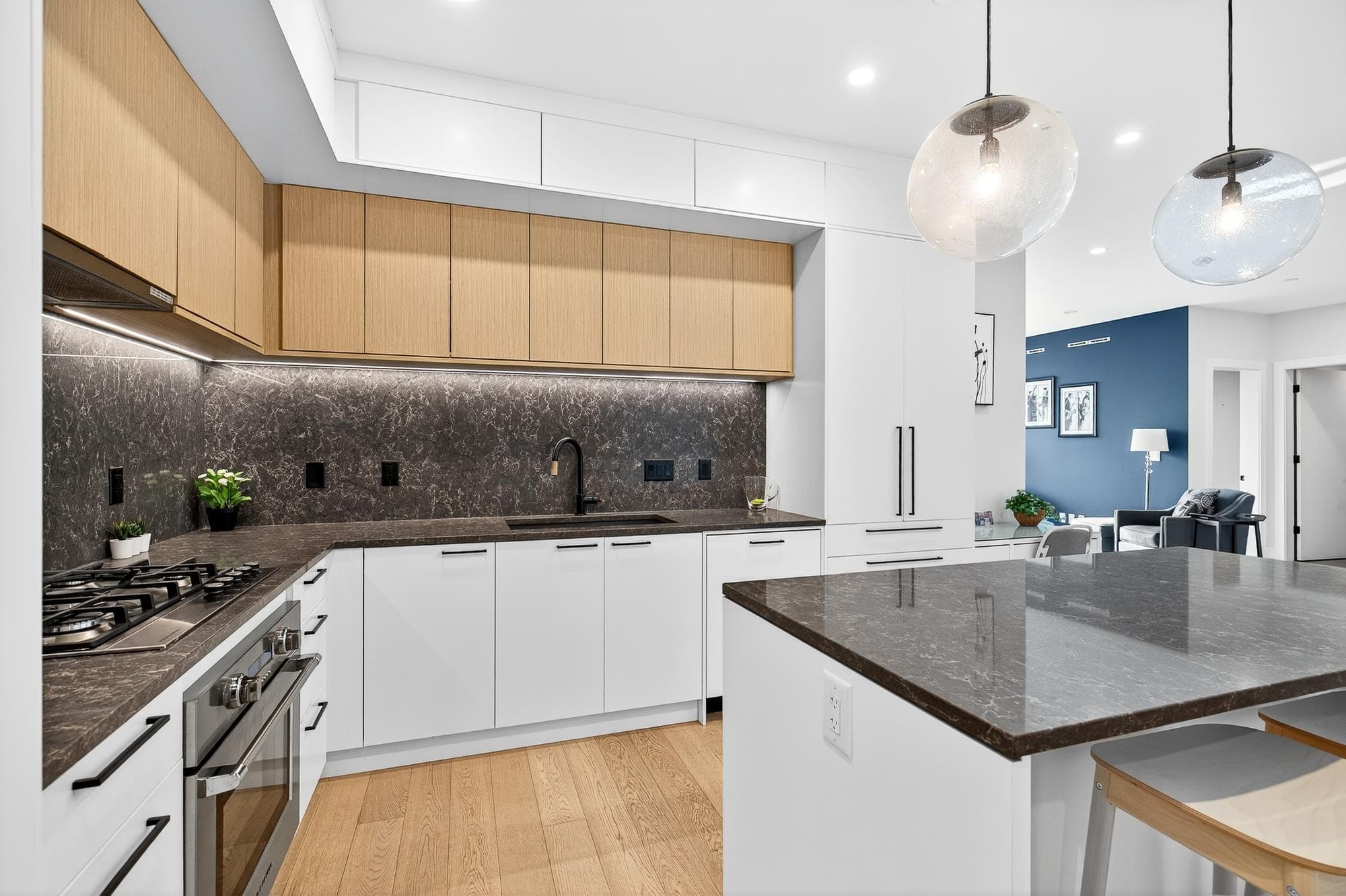 410 - 20416 Park Avenue, Langley, V3A 0N2 — photo 1