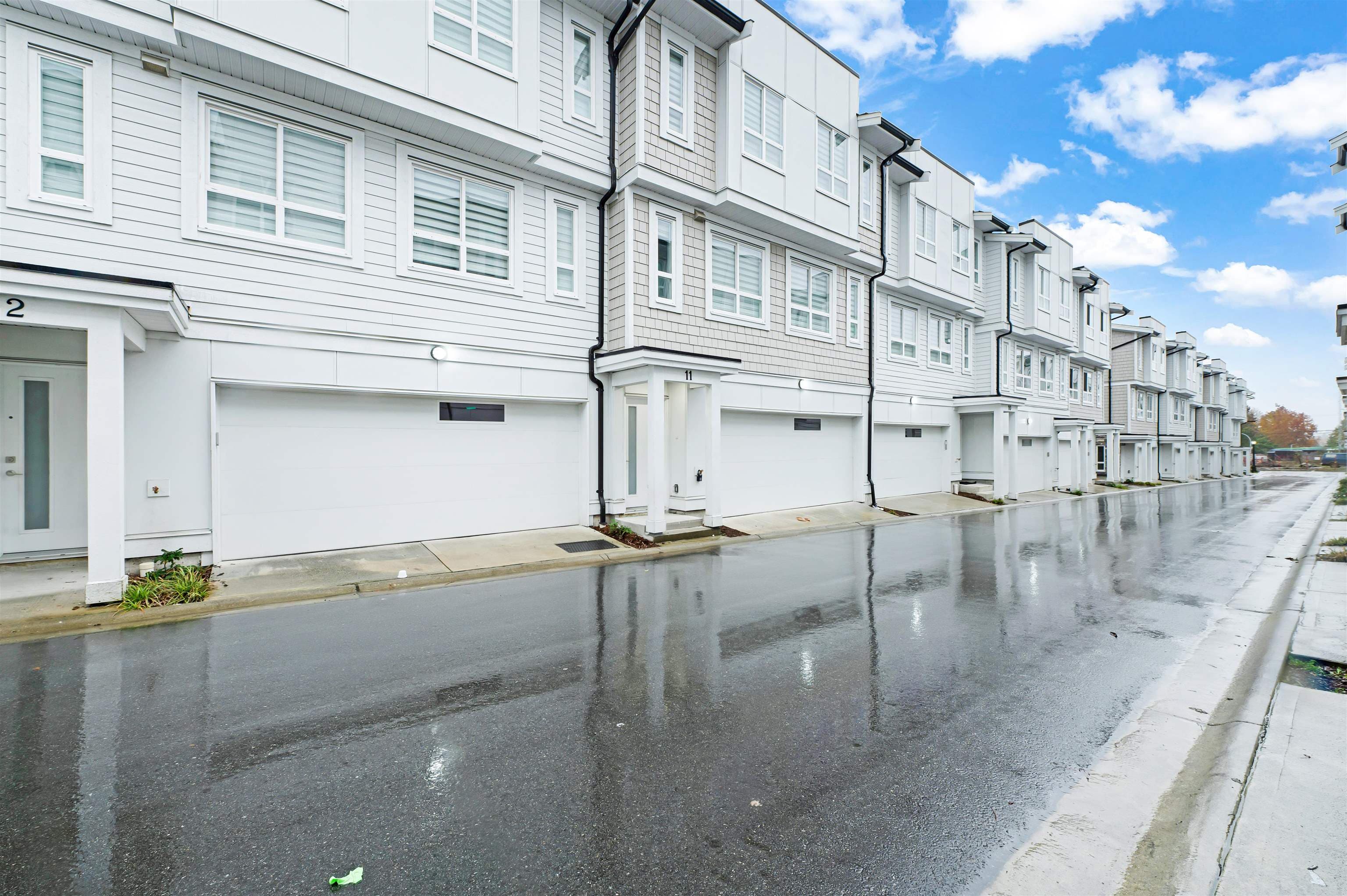 11 - 8181 135a Street, Surrey, V3W 3N8 — photo 2