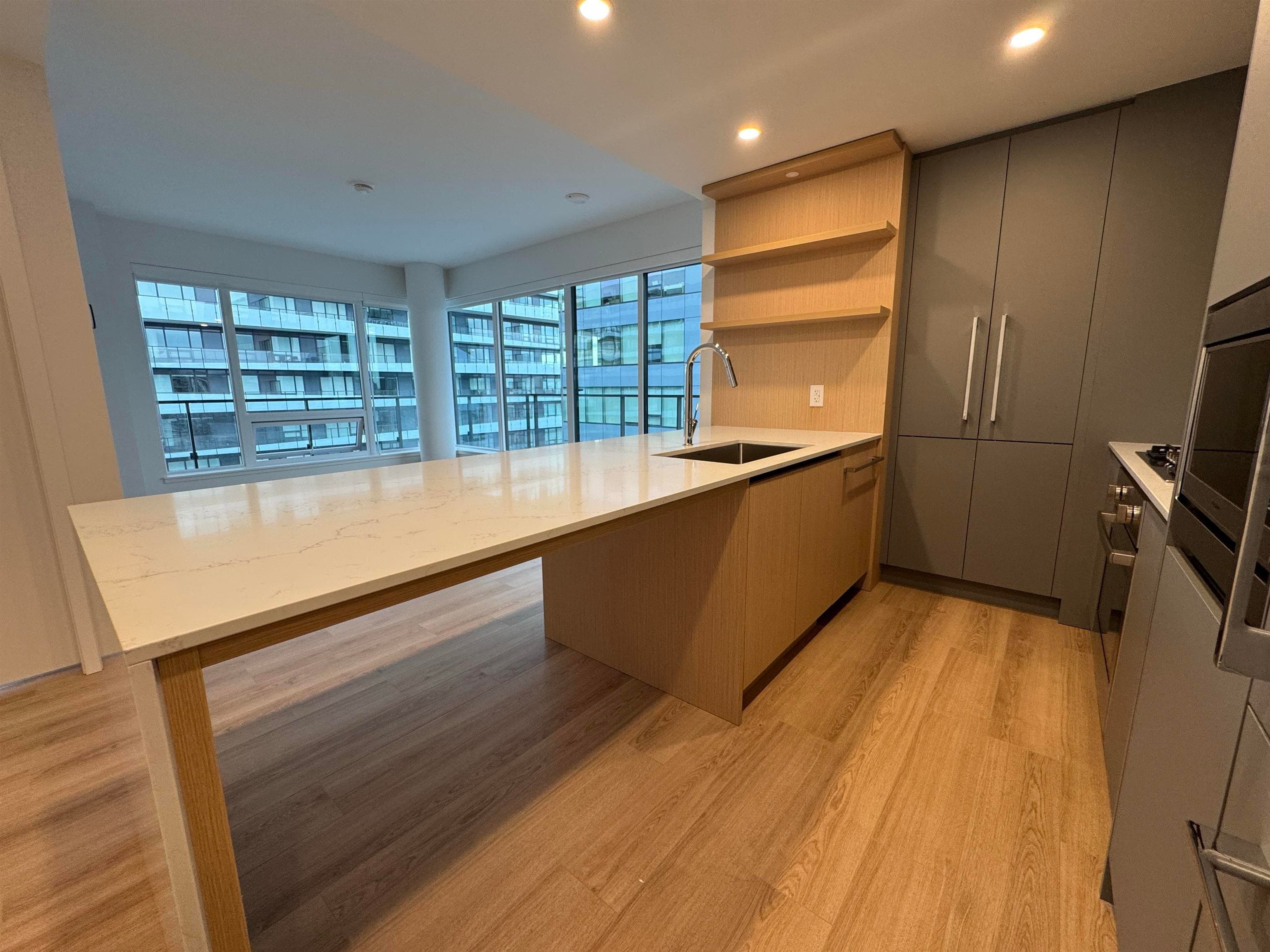 1103 - 7977 Lansdowne Road, Richmond, V6X 0X7 — photo 3
