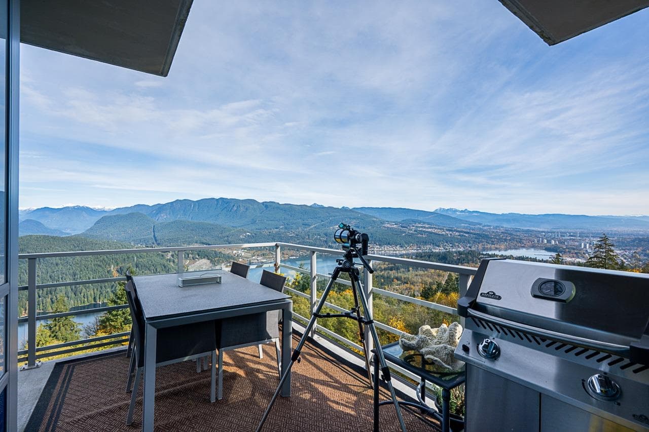 1506 - 9060 University Crescent, Burnaby, V5A 0E1 — photo 2
