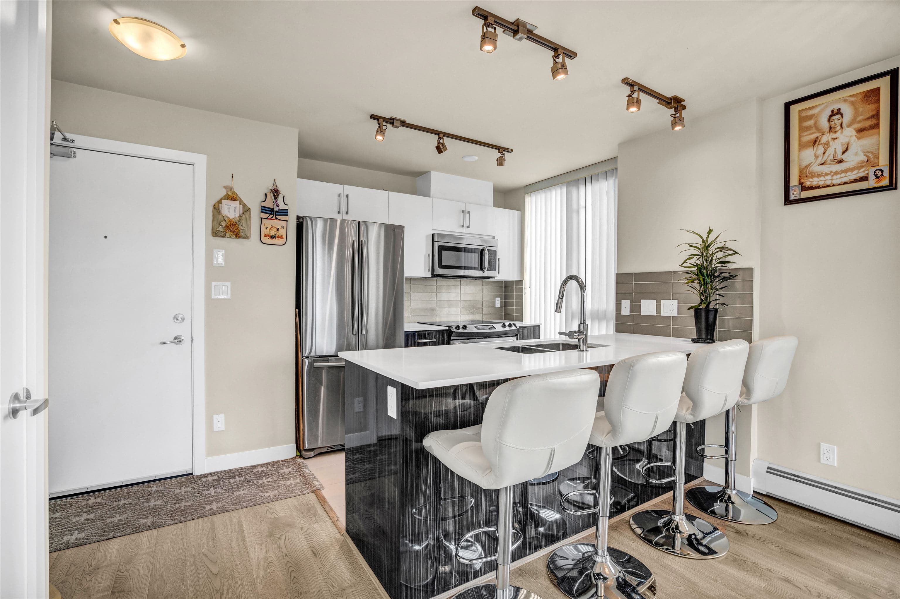 316 - 2689 Kingsway, Vancouver, V5R 0C3 — photo 3