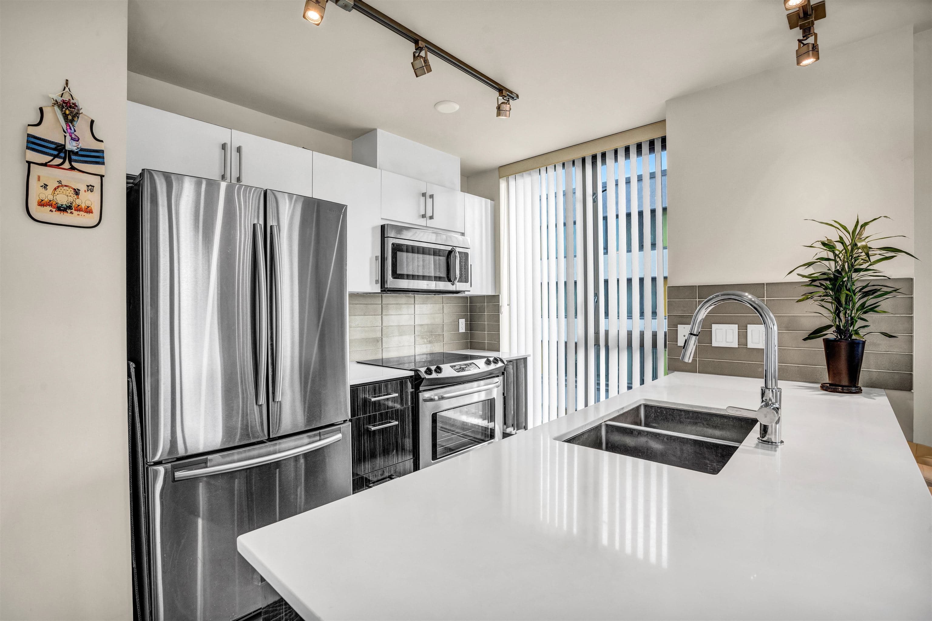 316 - 2689 Kingsway, Vancouver, V5R 0C3 — photo 5