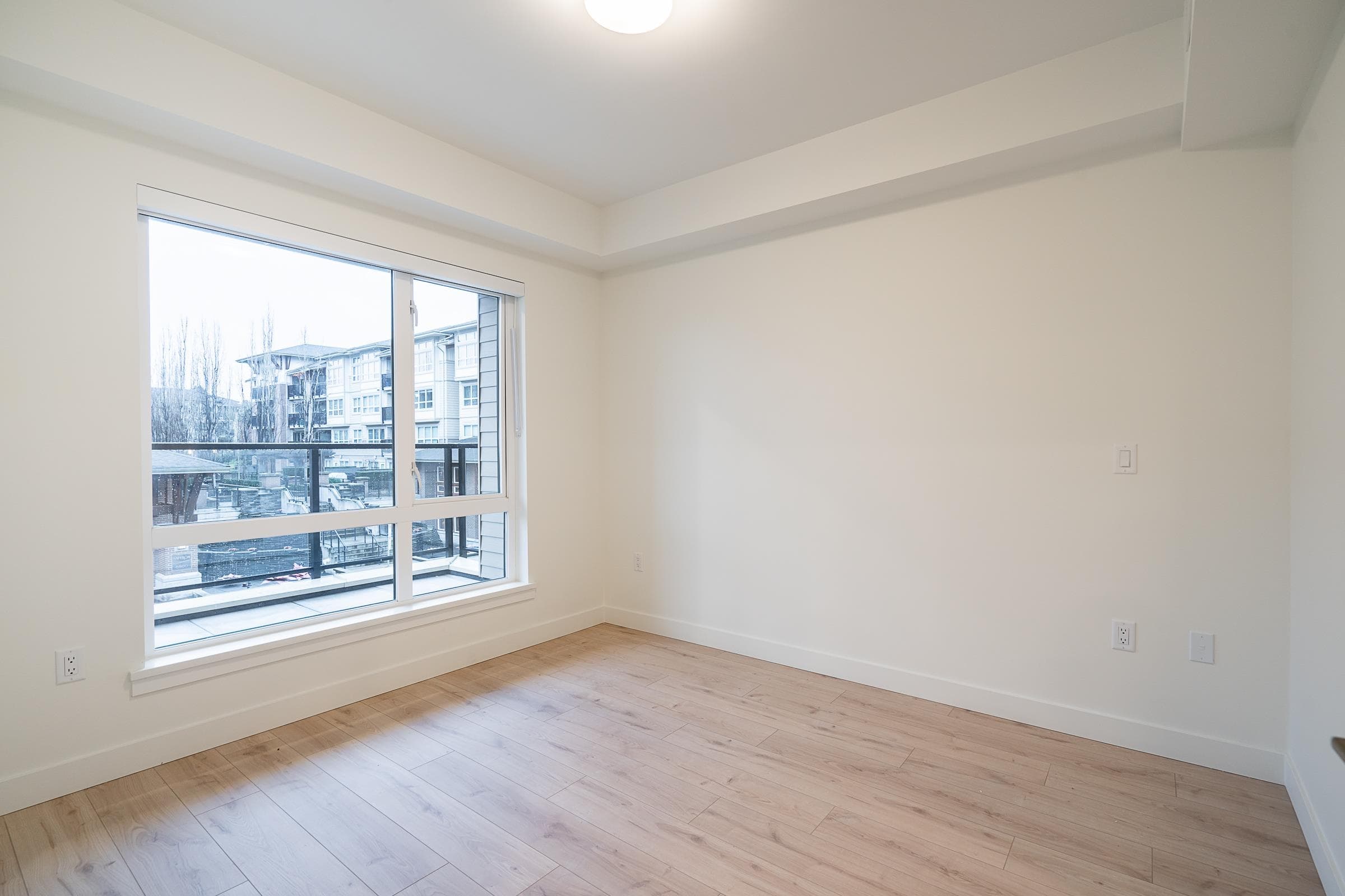 205 - 8428 Park Road, Richmond, V6Y 0K1 — photo 4