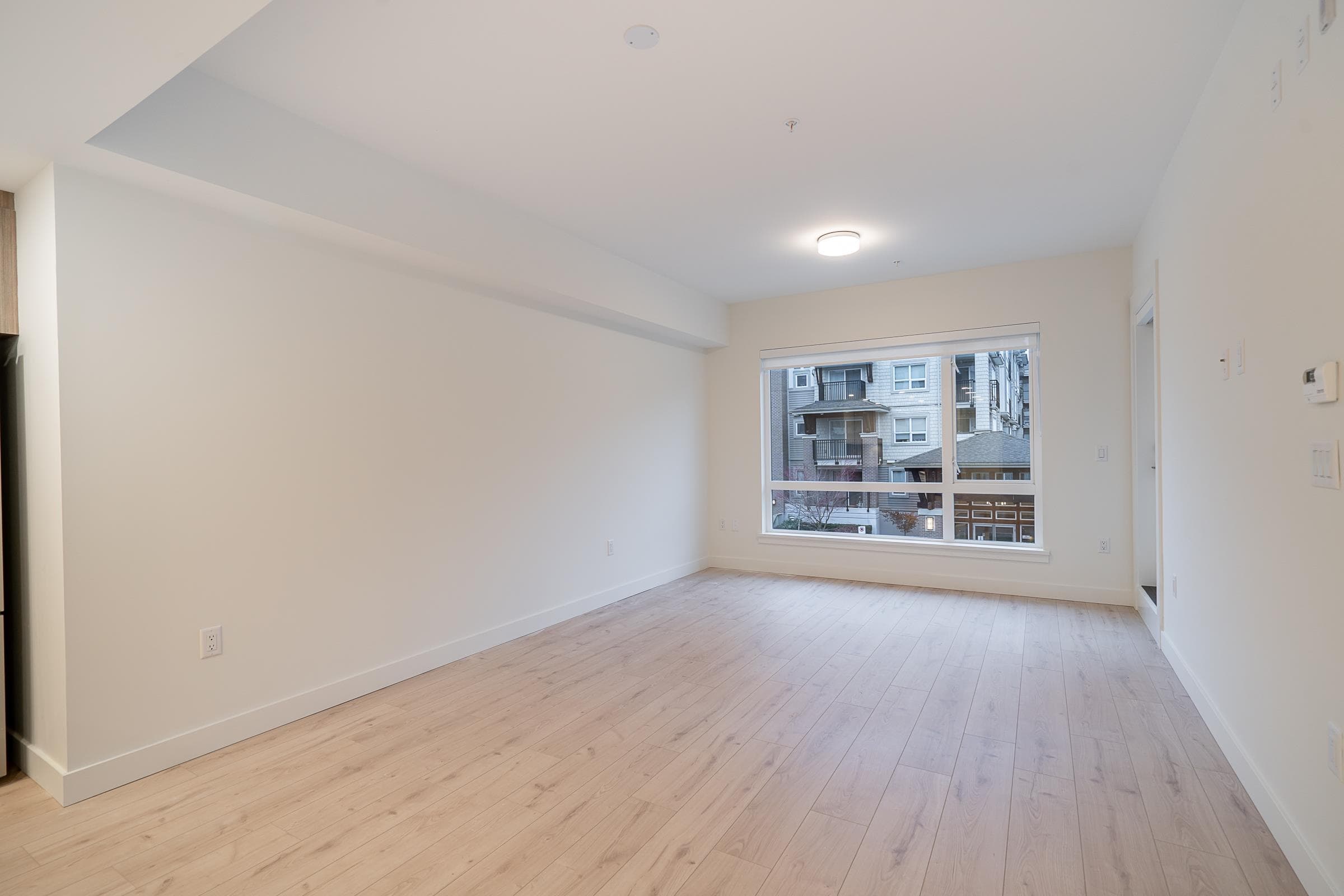 206 - 8428 Park Road, Richmond, V6Y 0K1 — photo 4