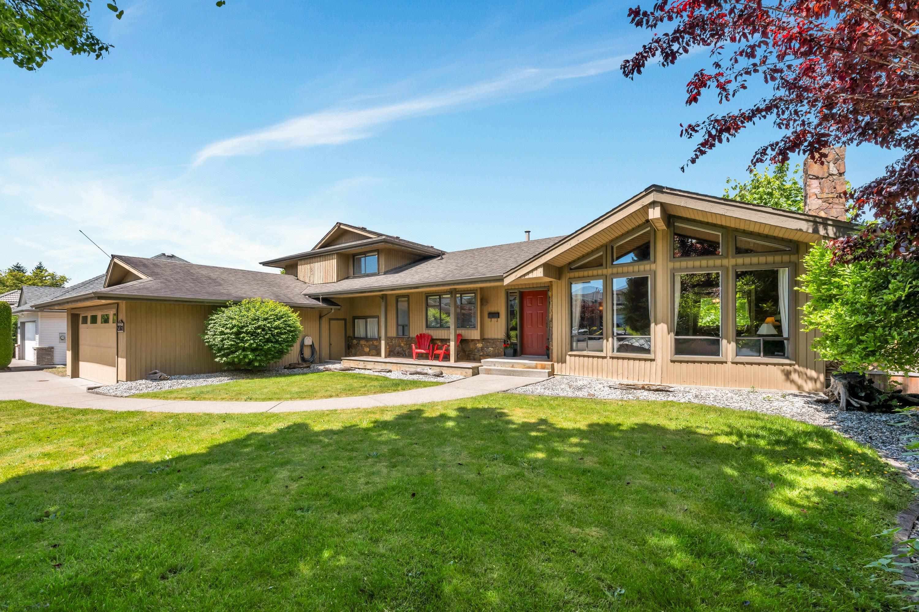 21761 49a Avenue, Langley, V3A 6C4 — photo 1