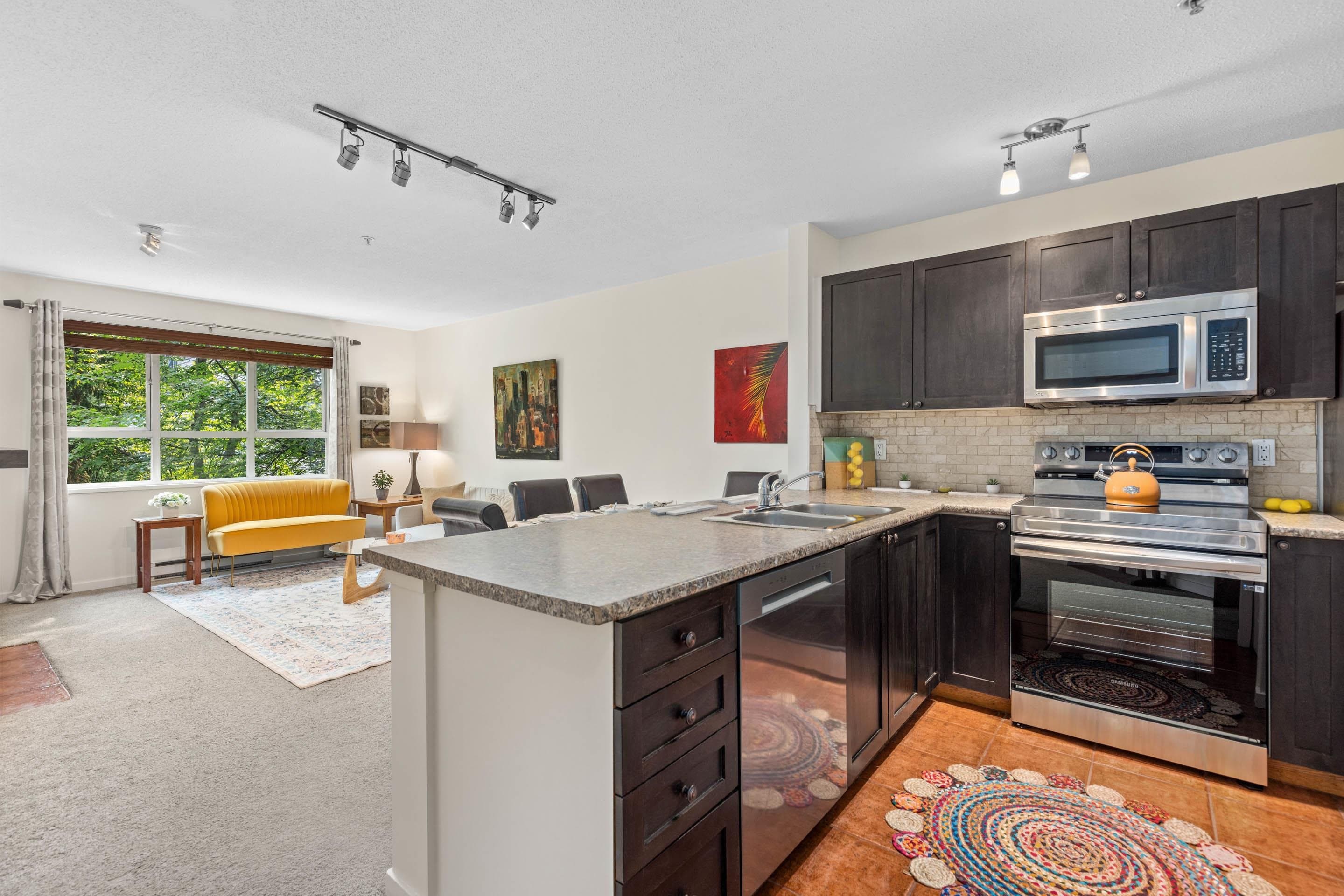 203 - 4314 Main Street, Whistler, V8E 1A8 — photo 2