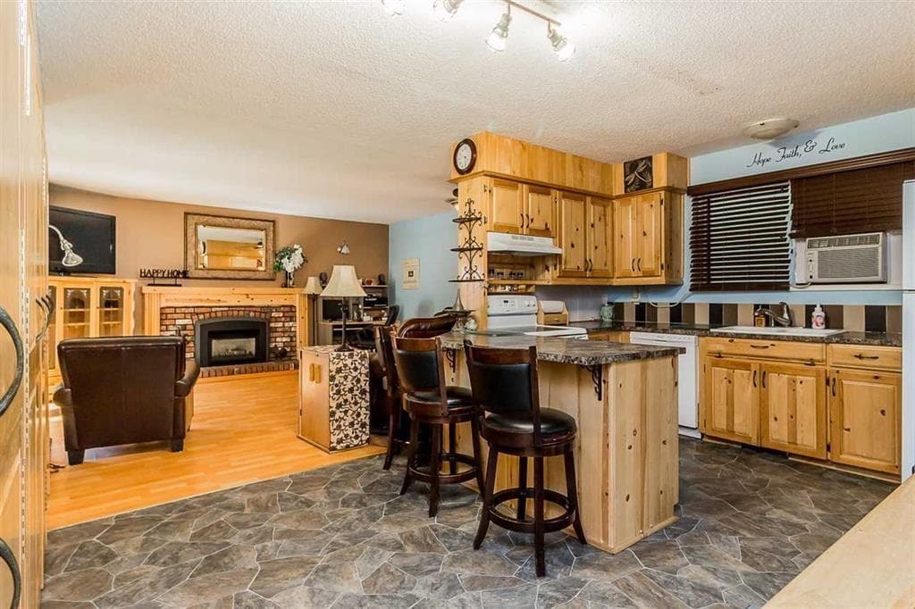 33437 George Ferguson Way, Abbotsford, V2S 2L9 — photo 3