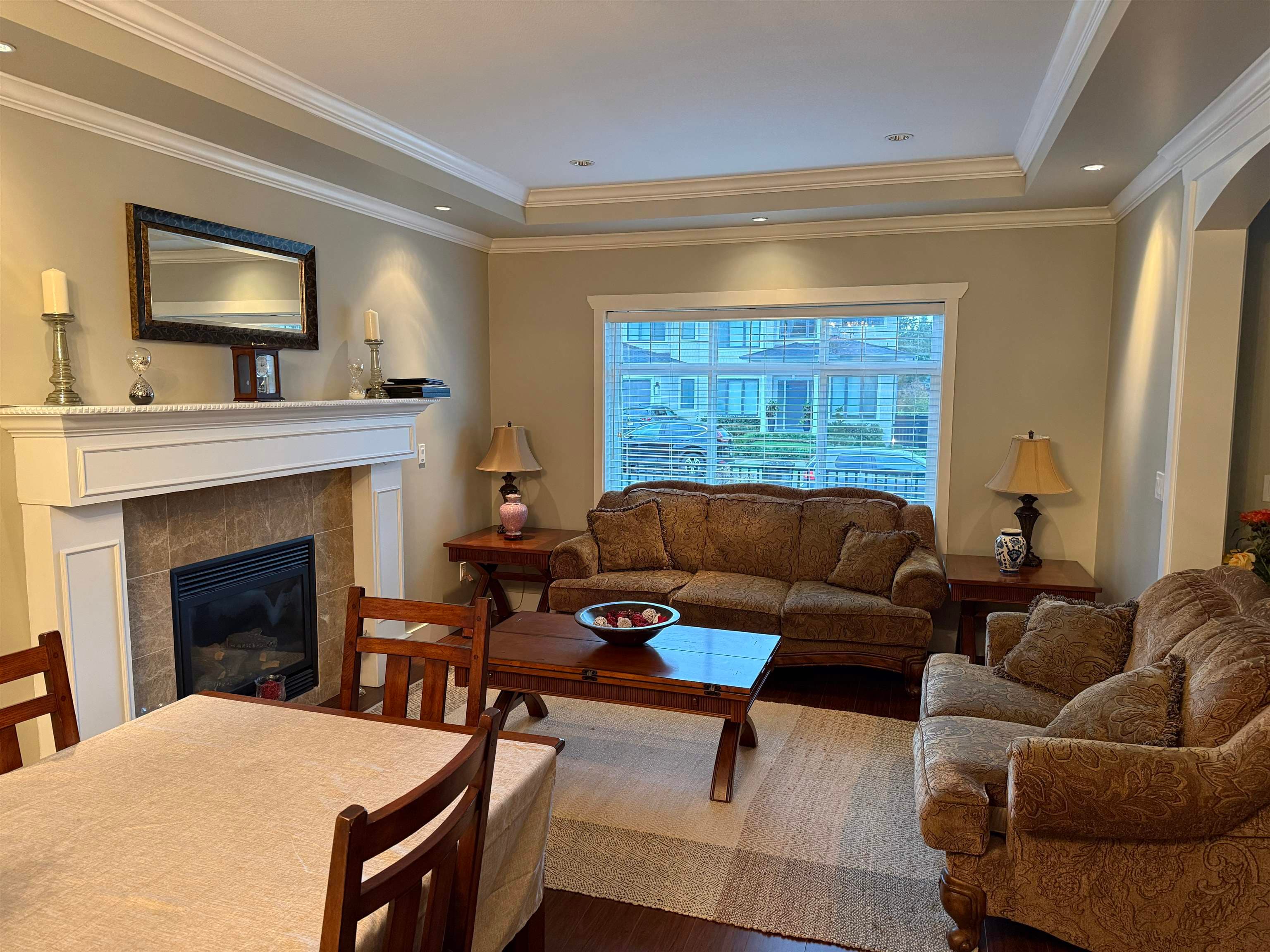 647 Ivy Avenue, Coquitlam, V3J 2J1 — photo 5