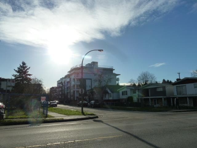 4955 Quebec Street, Vancouver, V5W 2N3 — photo 3