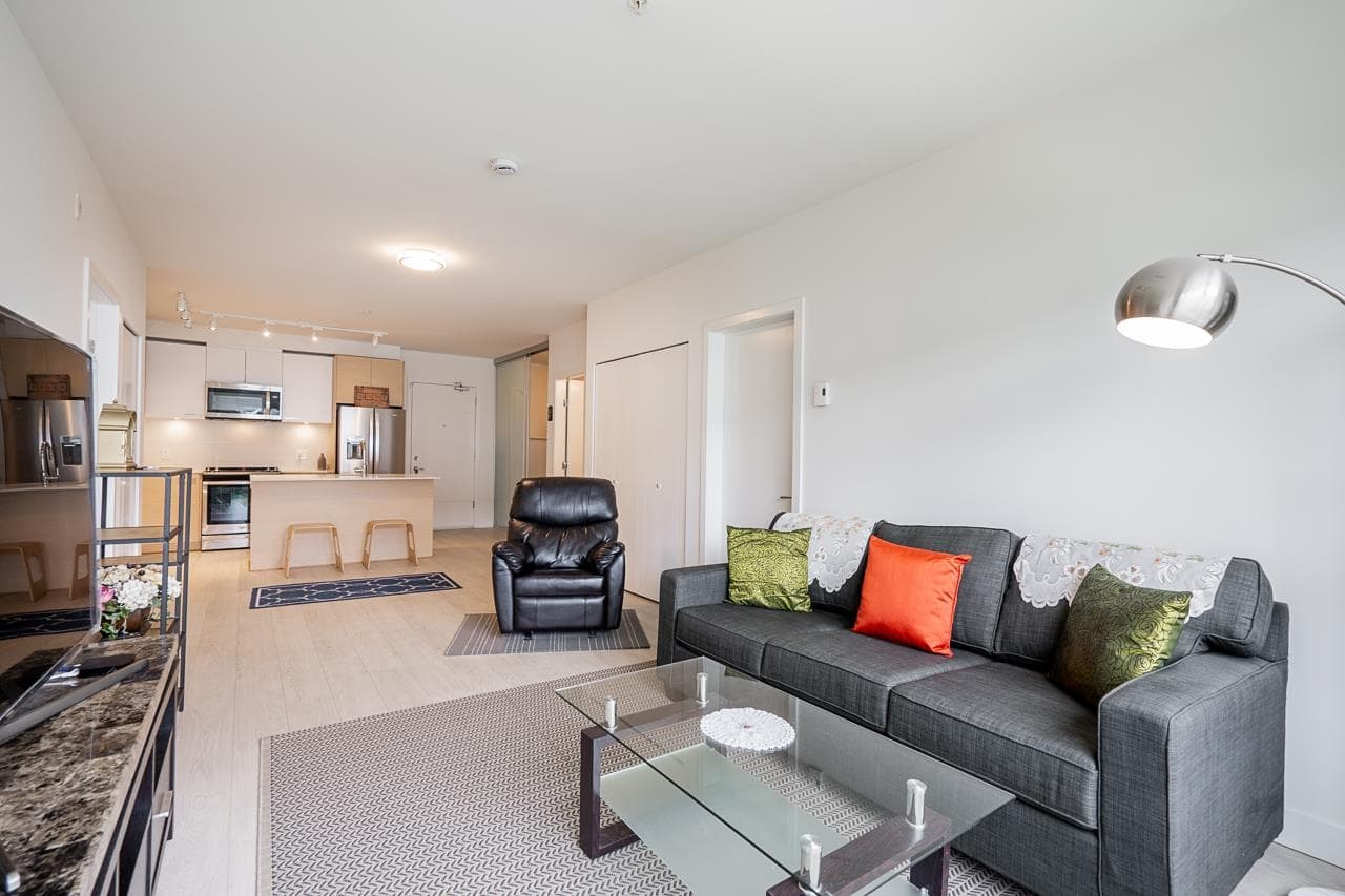 421 - 13963 105 Boulevard, Surrey, V3T 0M9 — photo 3
