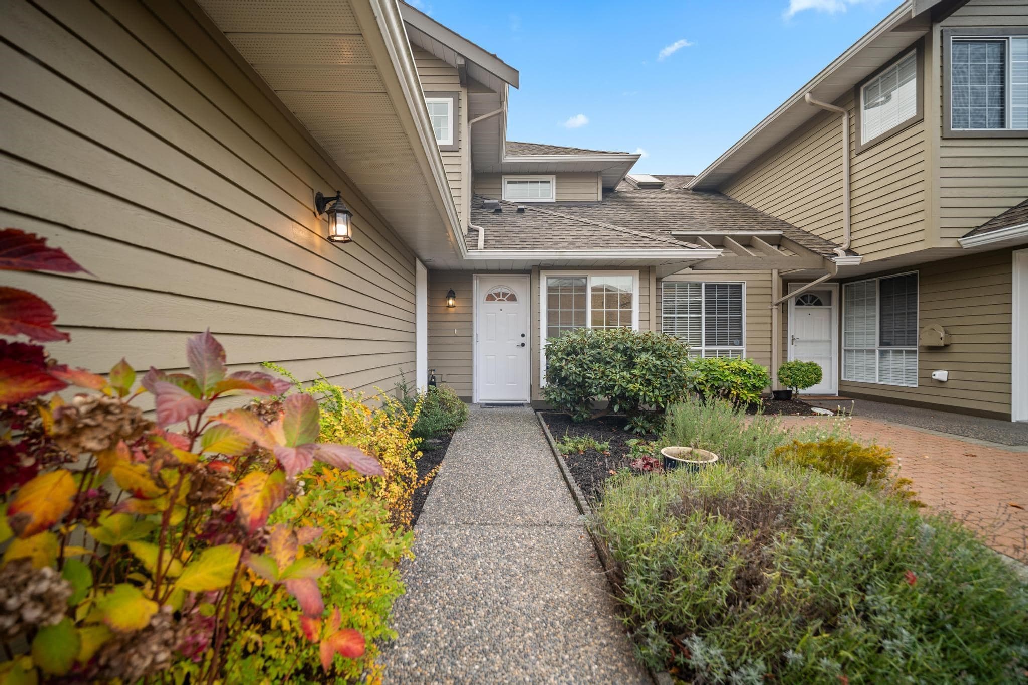 166 - 16275 15 Avenue, Surrey, V4A 1L4 — photo 3