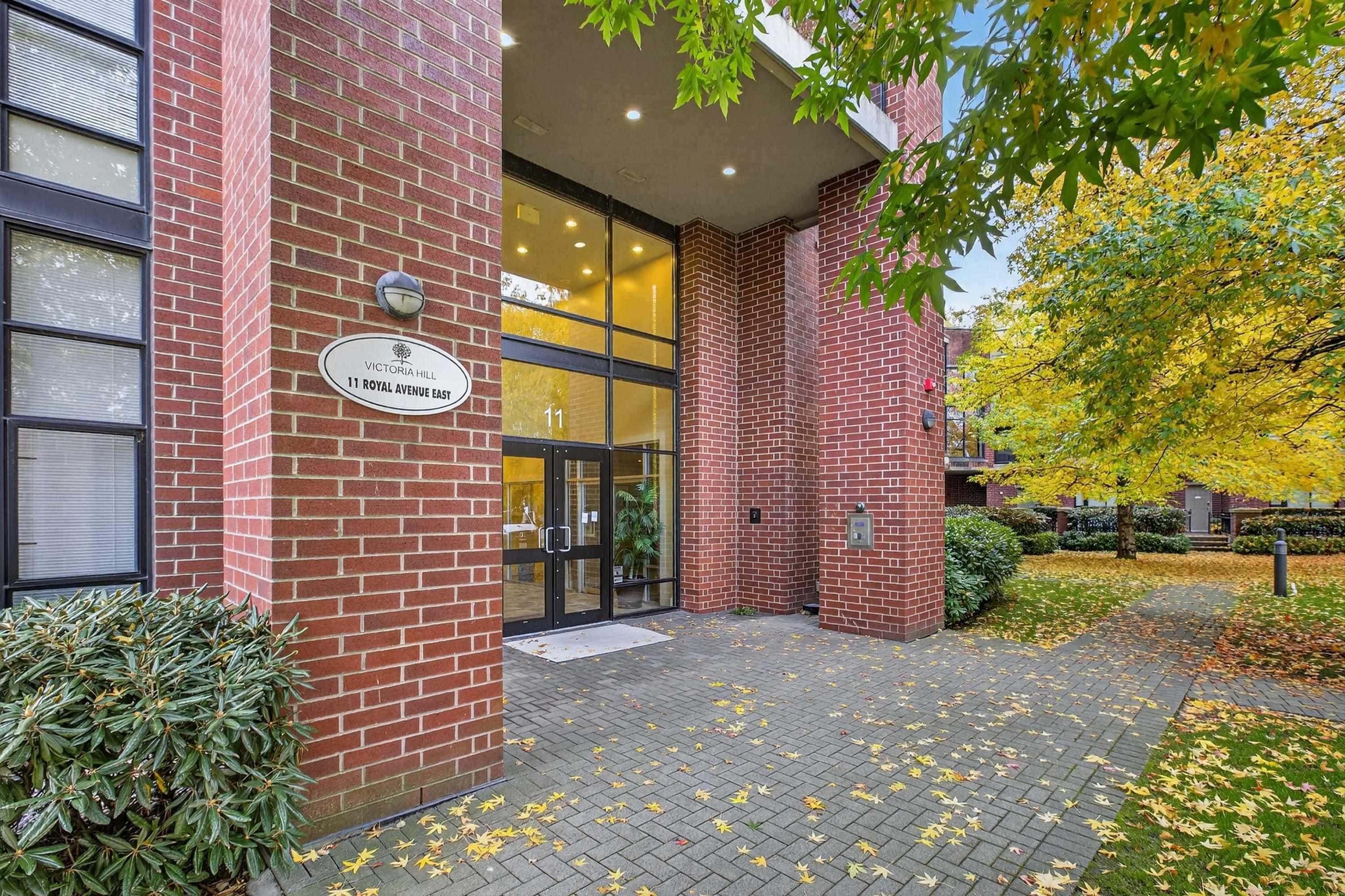 702 - 11 E Royal Avenue, New Westminster, V3L 0A8 — photo 2
