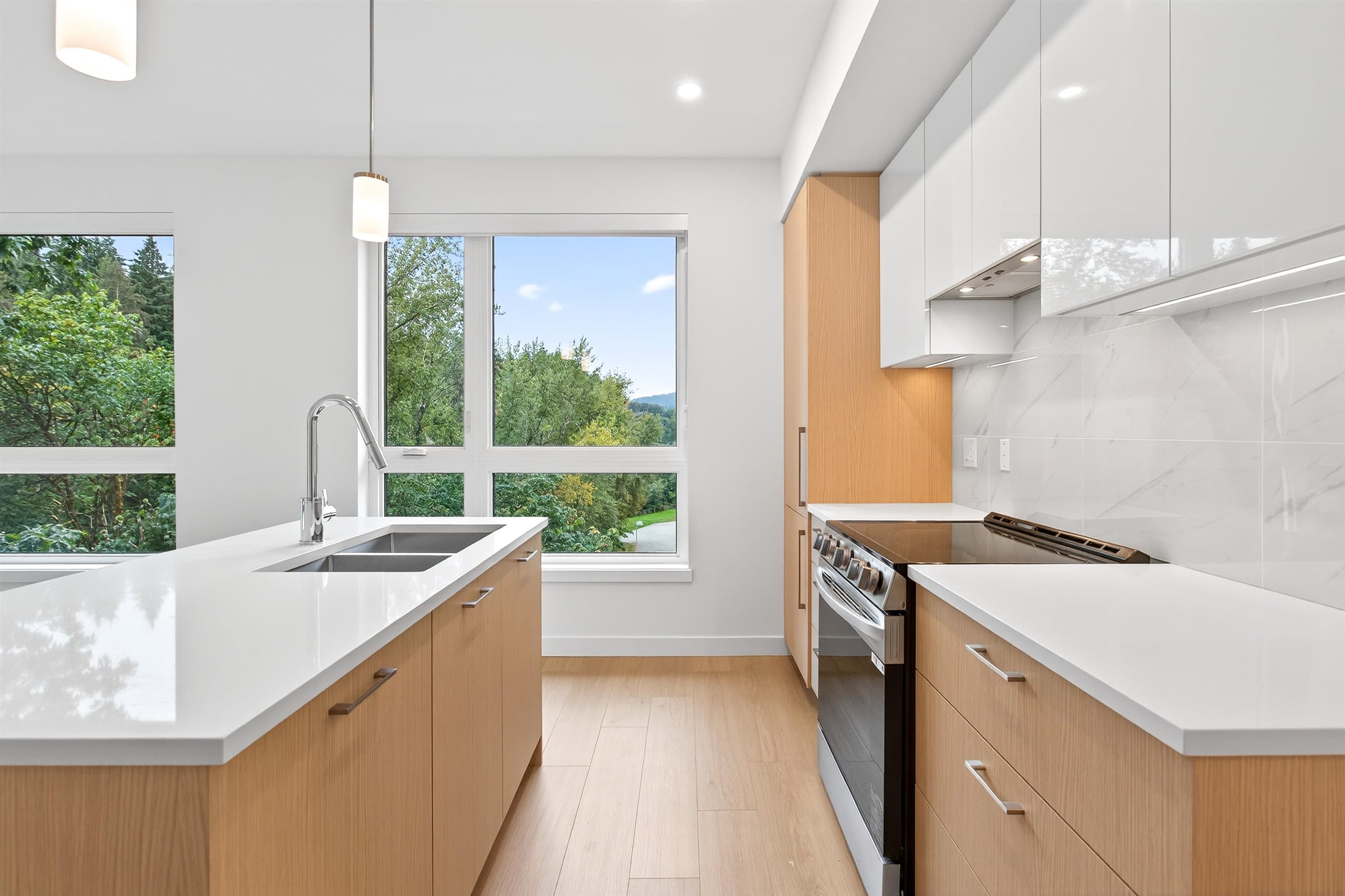 609 - 150 James Road, Port Moody, V3H 0N7 — photo 4
