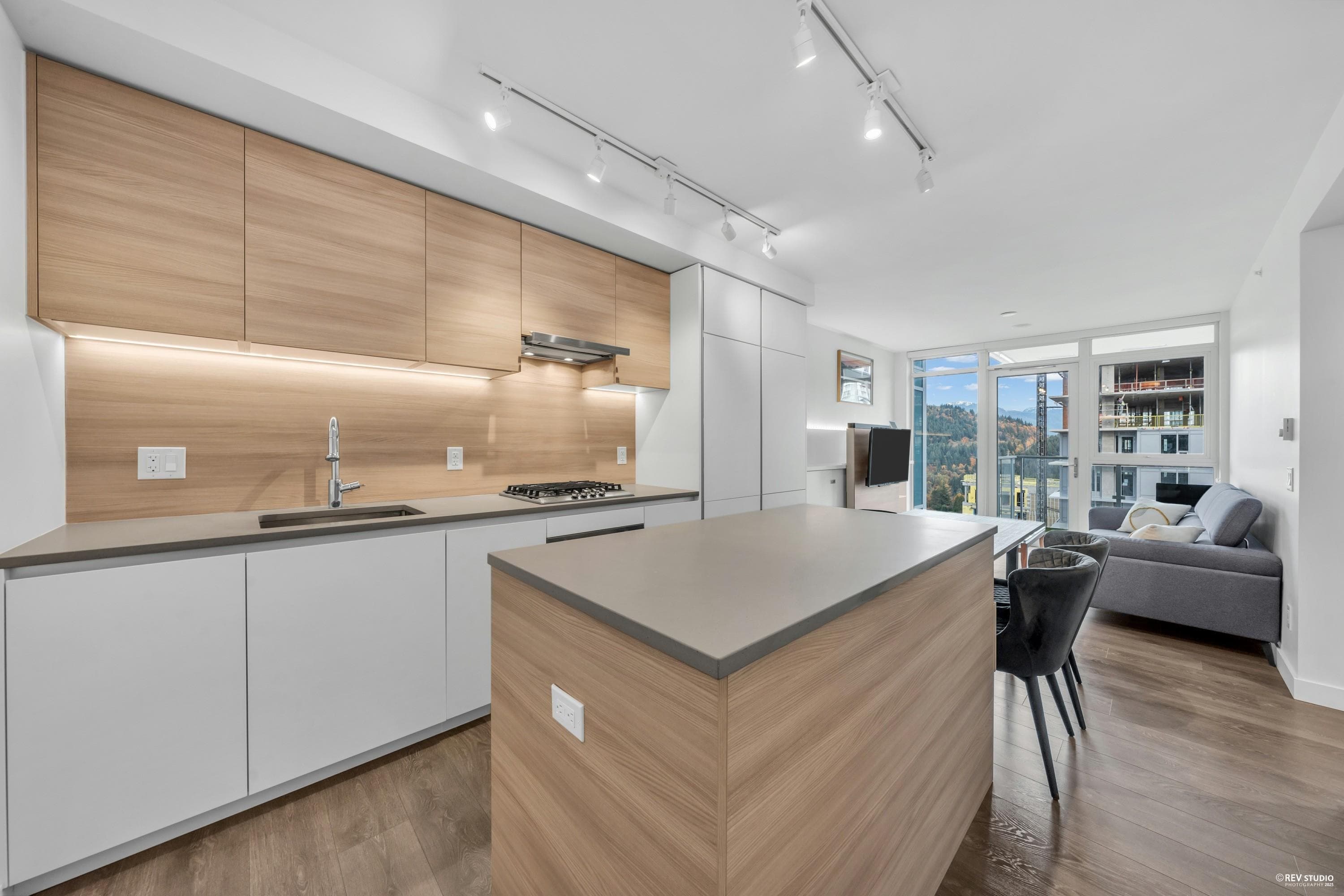 2508 - 652 Whiting Way, Coquitlam, V3J 0K3 — photo 1