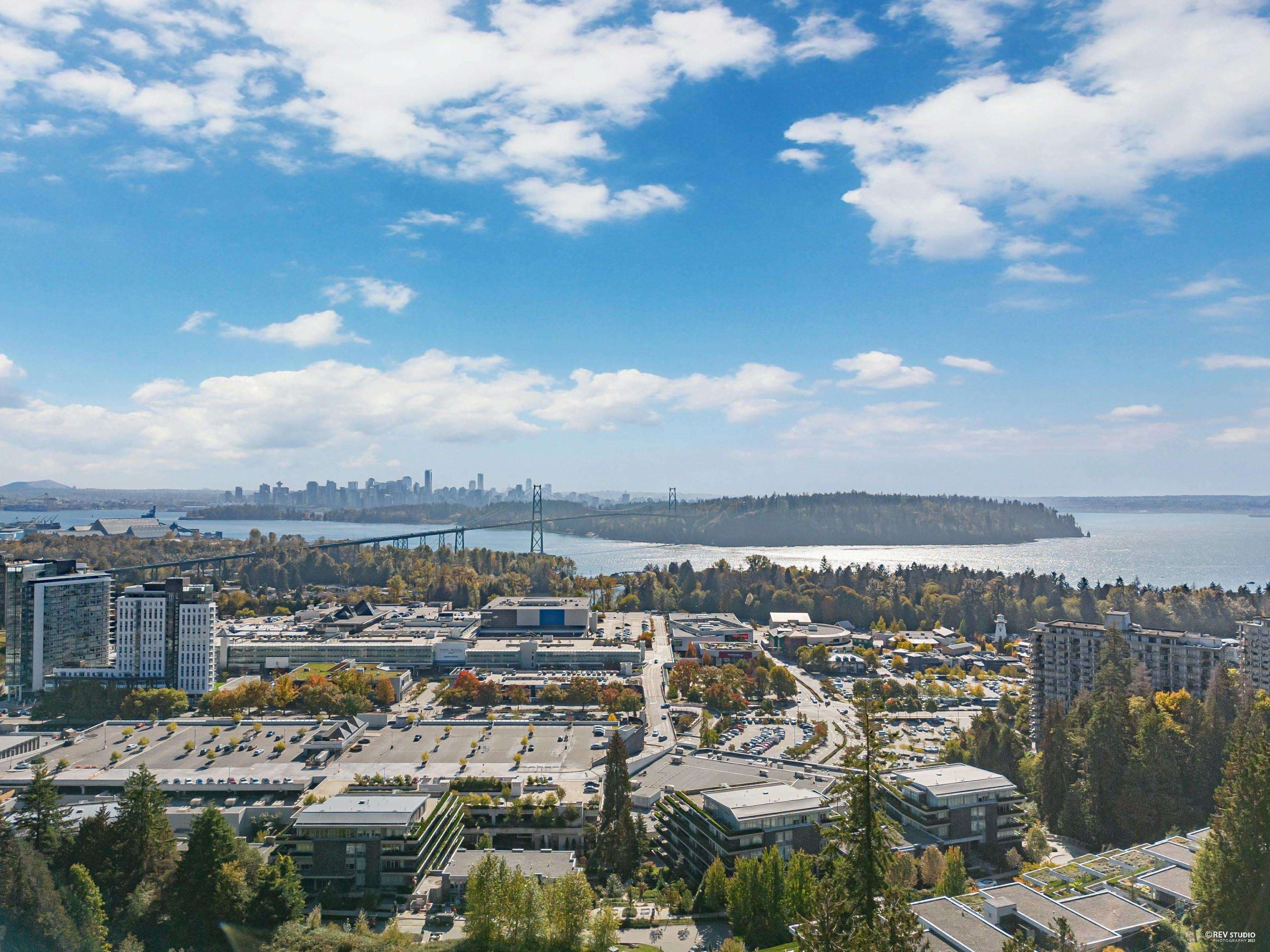 875 Esquimalt Avenue, West Vancouver