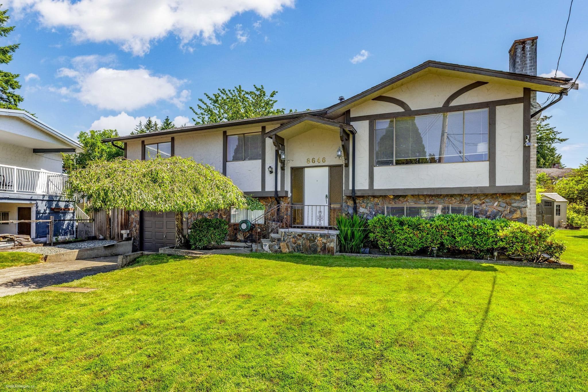 8646 115a Street, Delta