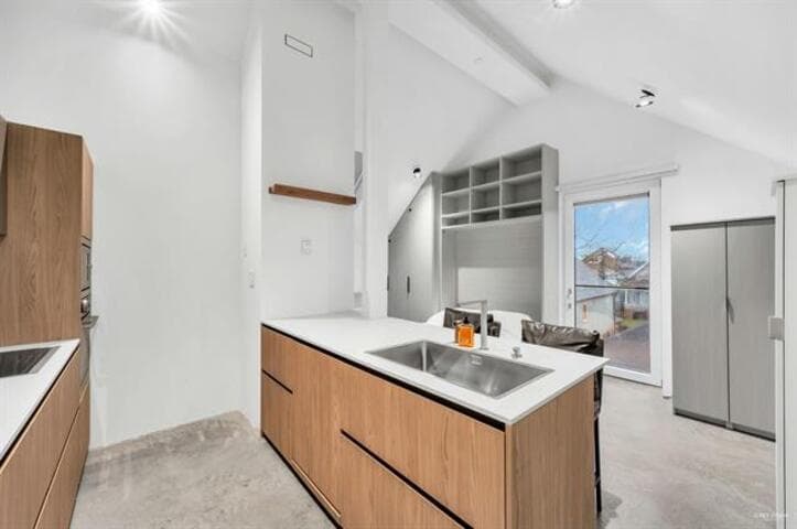 3 - 829 Keefer Street, Vancouver