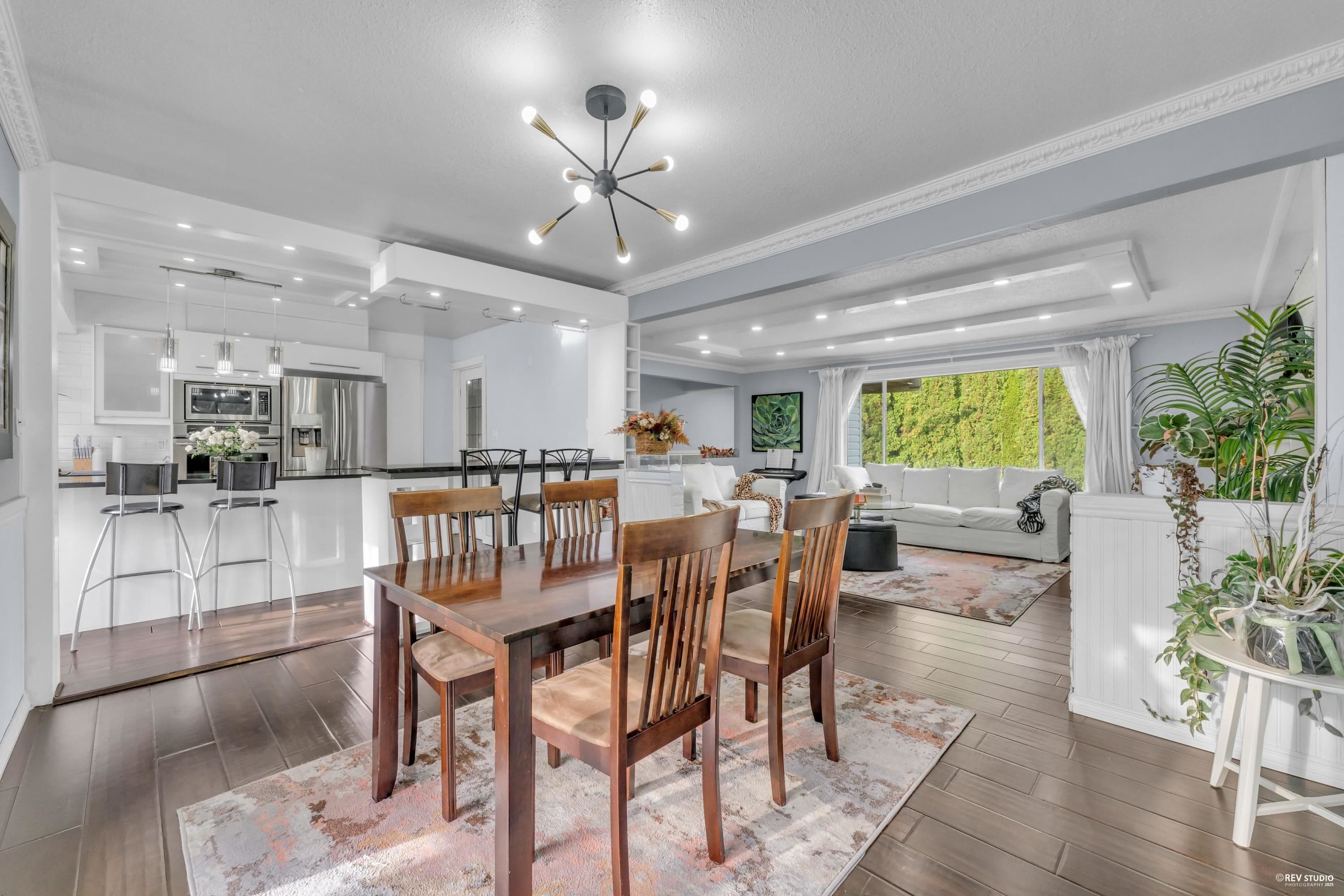 4380 Woodcrest Road, West Vancouver