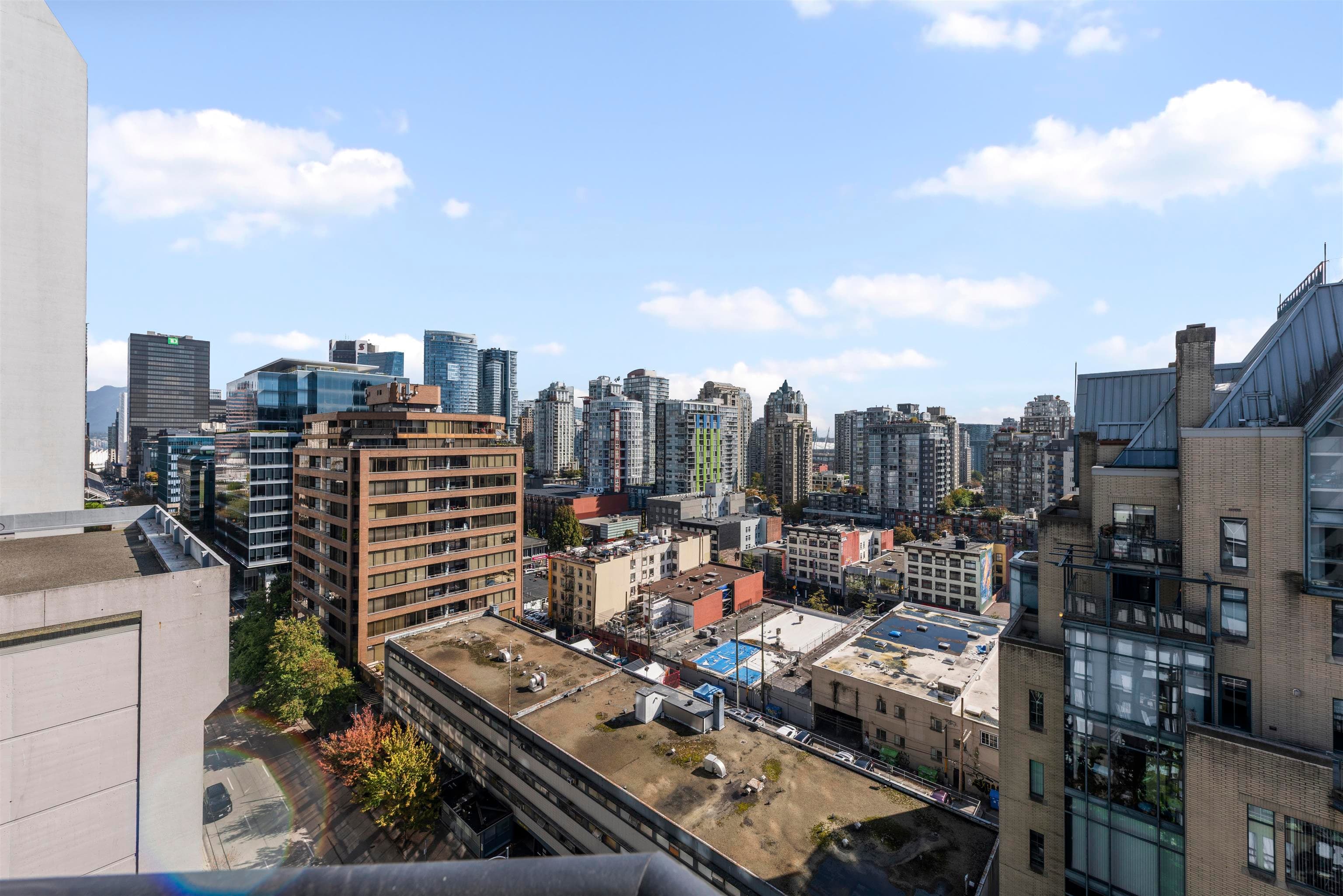 1401 - 811 Helmcken Street, Vancouver, V6Z 1B1 — photo 1