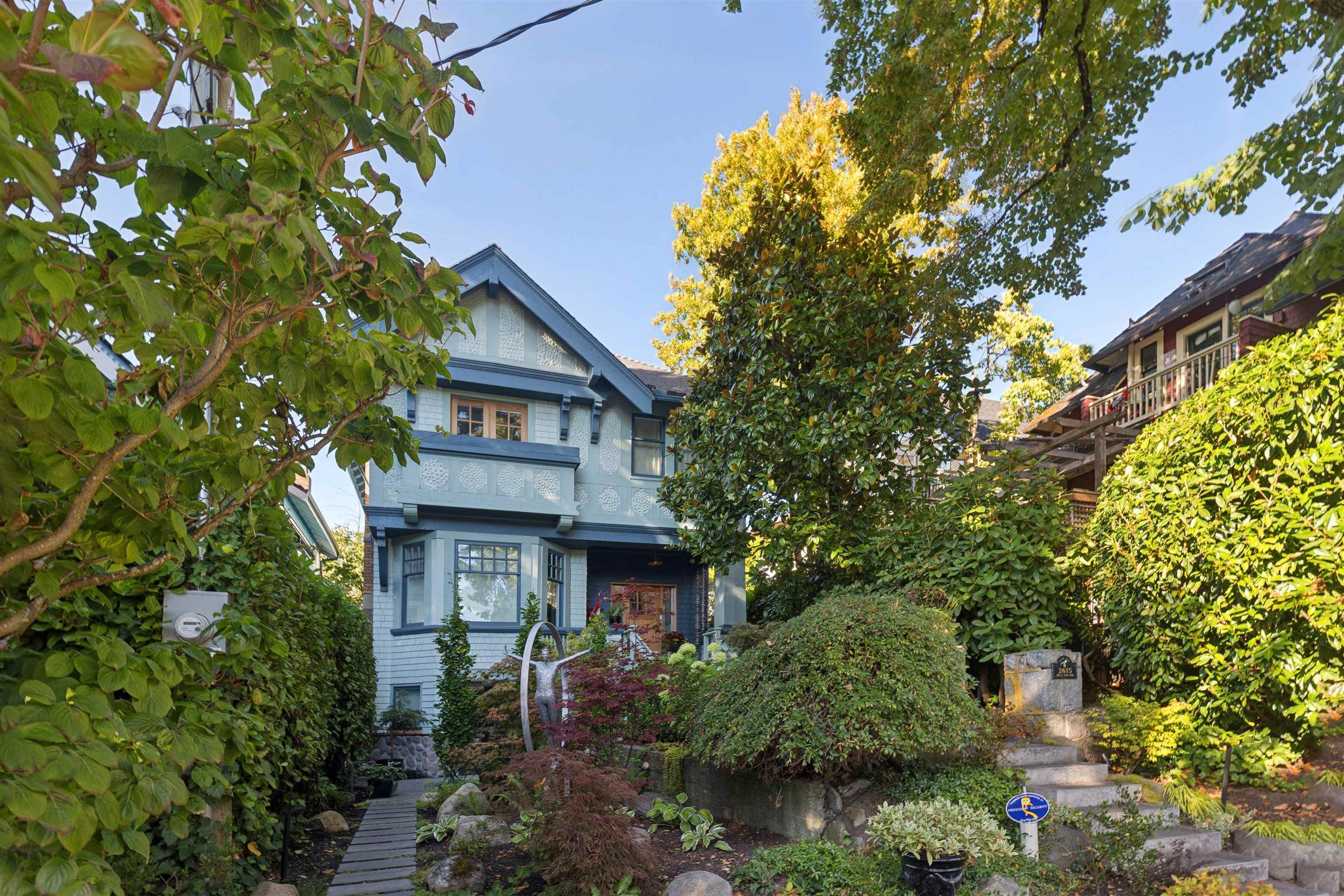 2615 W 2nd Avenue, Vancouver