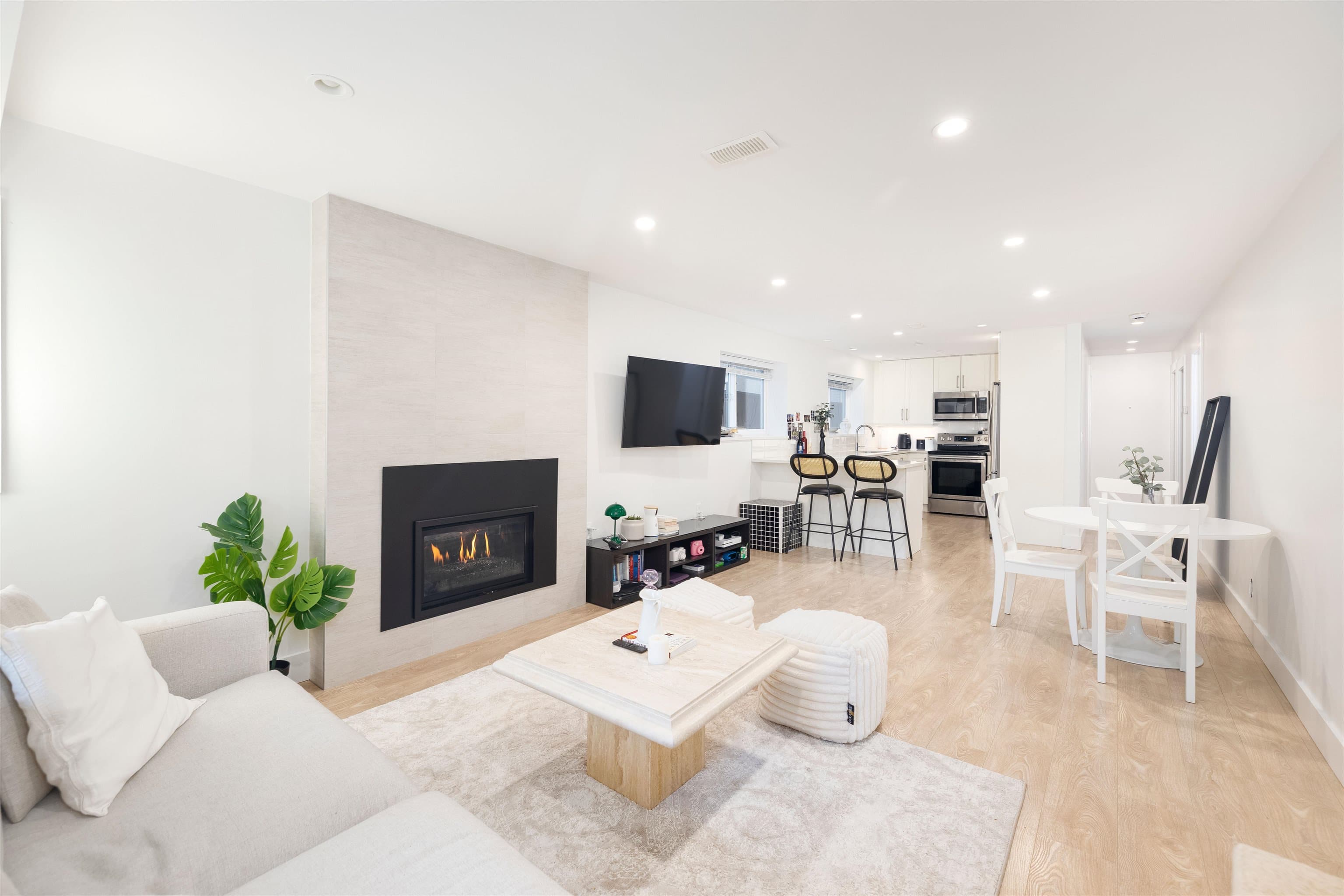 1709 Philip Avenue, North Vancouver, V7P 2V9 — photo 4