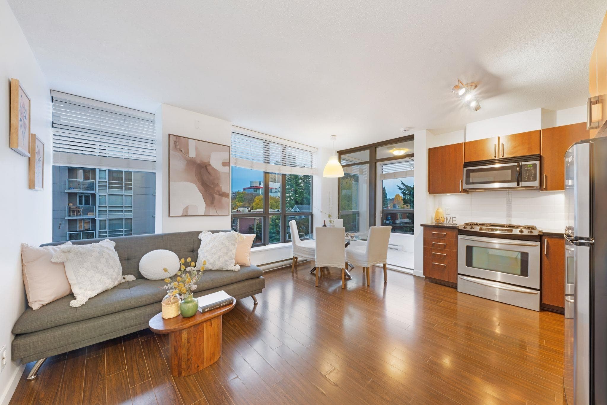 701 - 1068 W Broadway, Vancouver