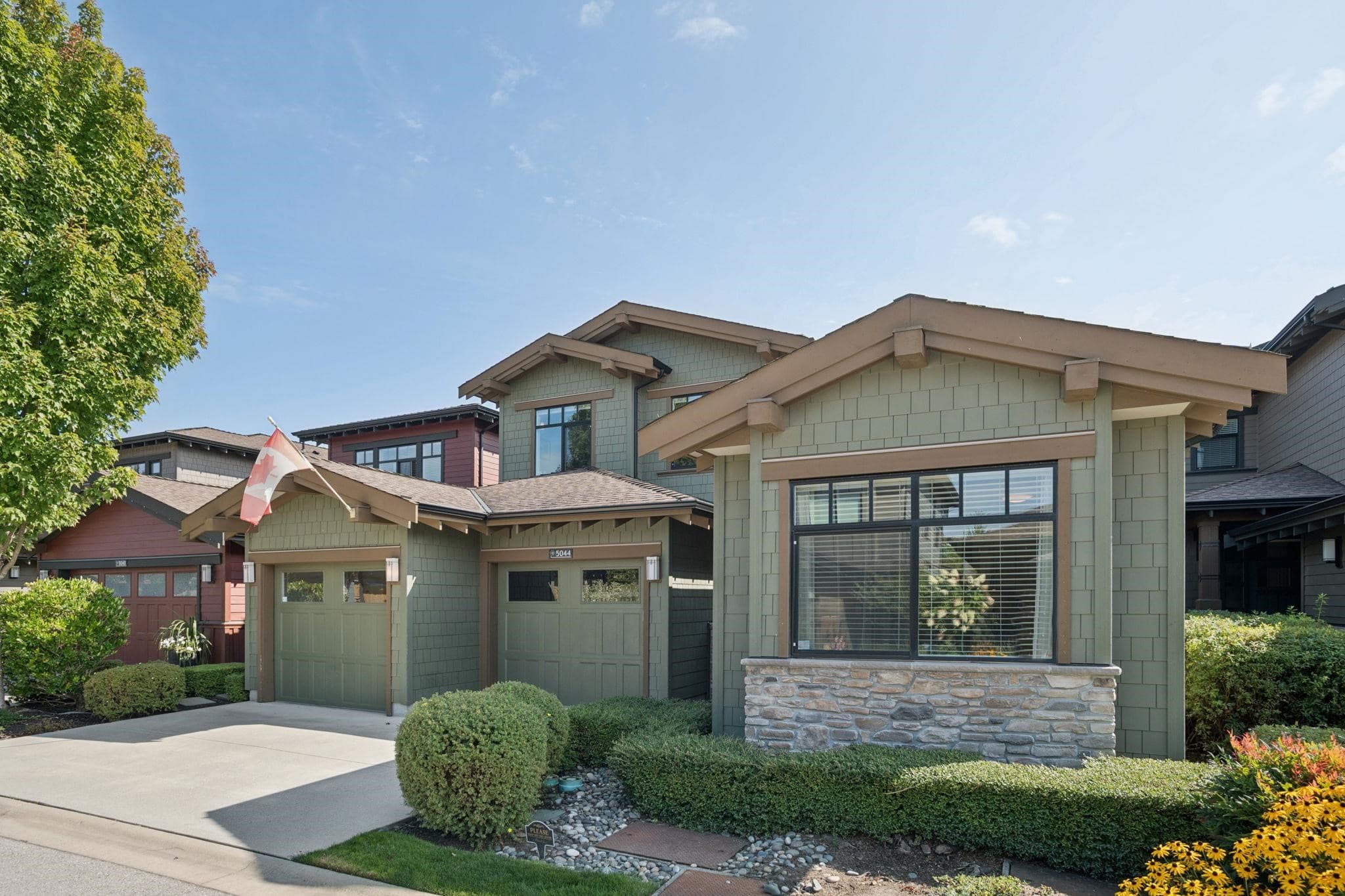 5044 Cedar Springs Drive, Delta, V4M 0A7 — photo 2