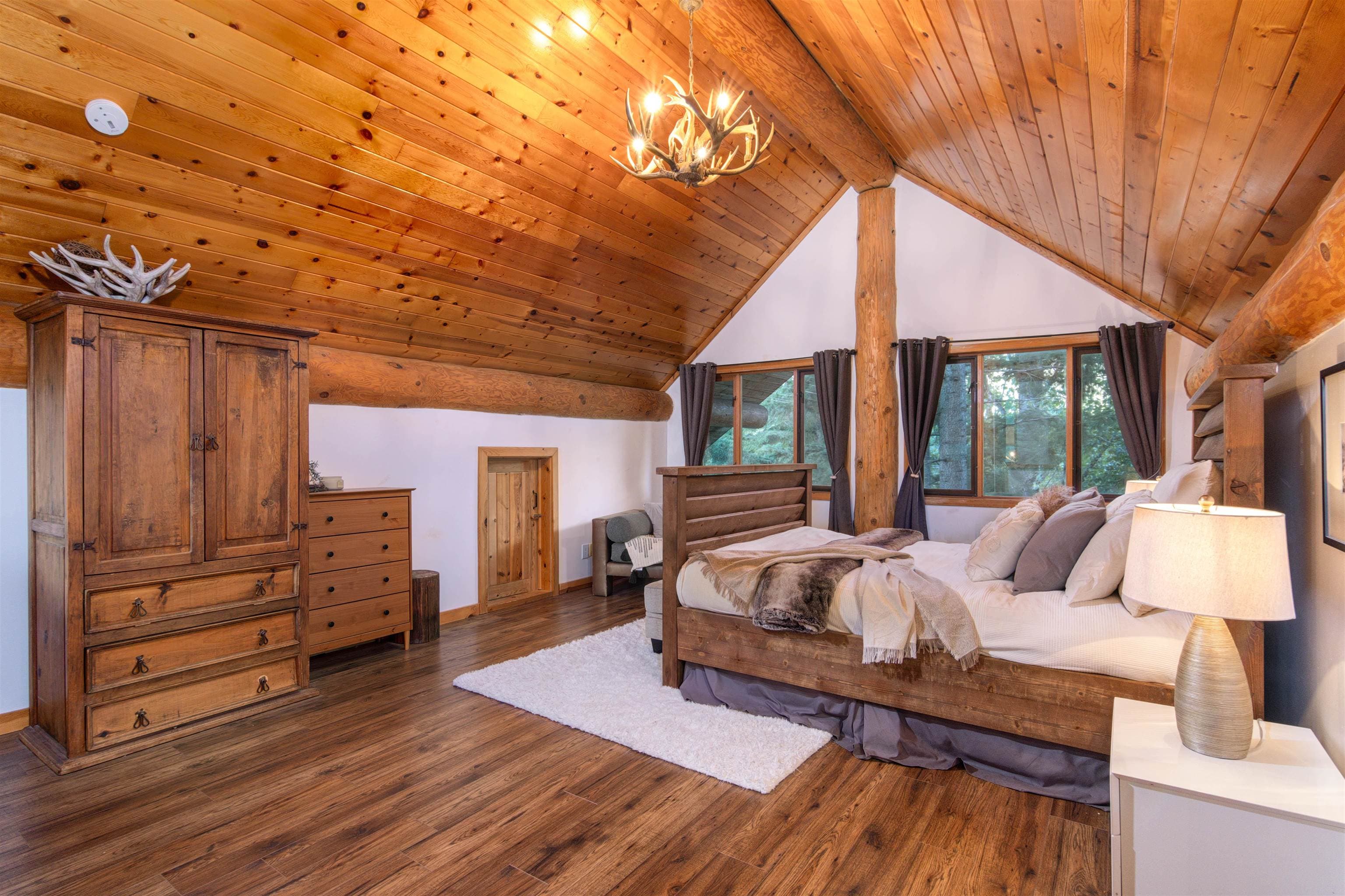 6252 Bishop Way, Whistler, V8E 0C6 — photo 5