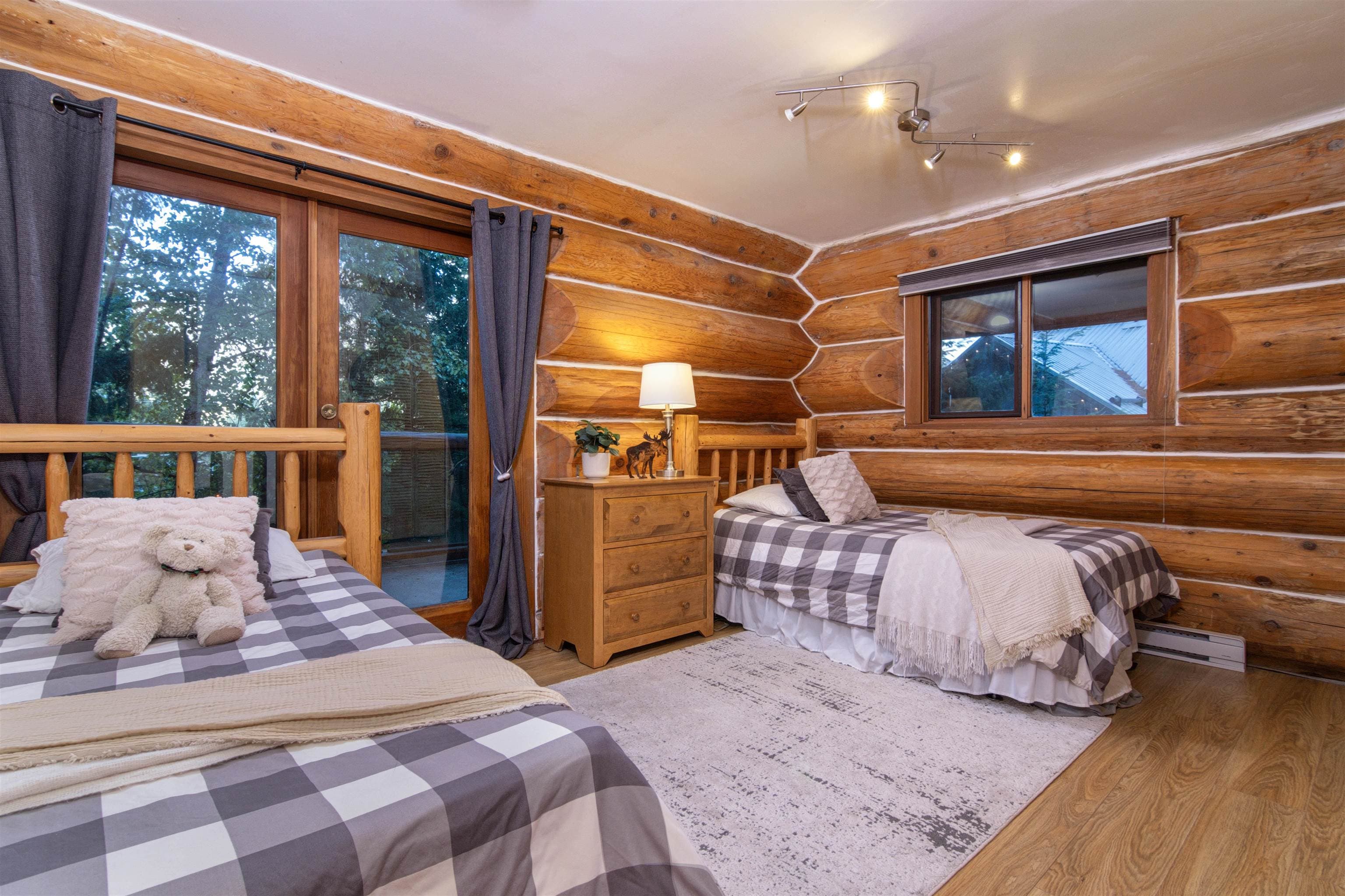 6252 Bishop Way, Whistler, V8E 0C6 — photo 4