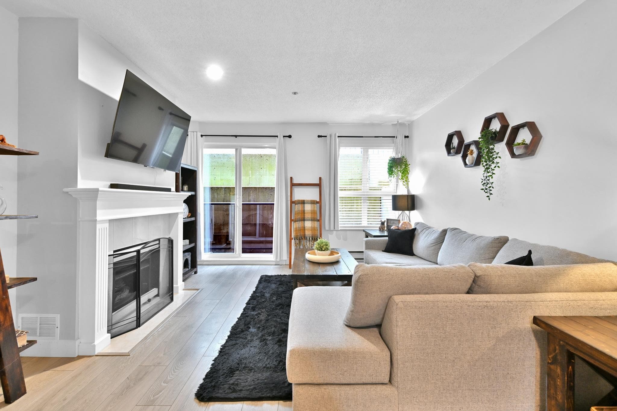 203 - 33165 2 Avenue, Mission, V2V 6T8 — photo 5