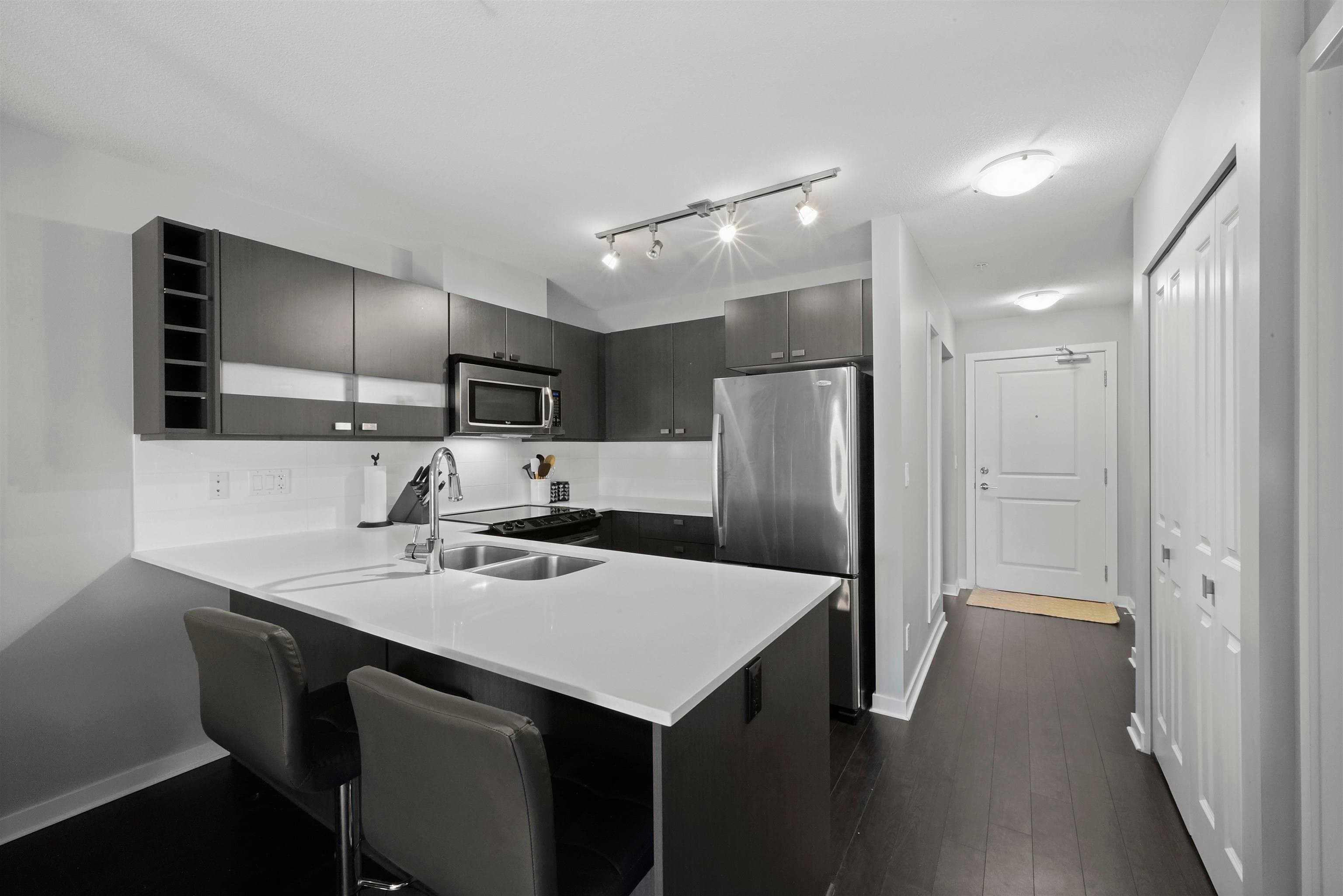 305 - 21009 56 Avenue, Langley, V3A 0C9 — photo 2