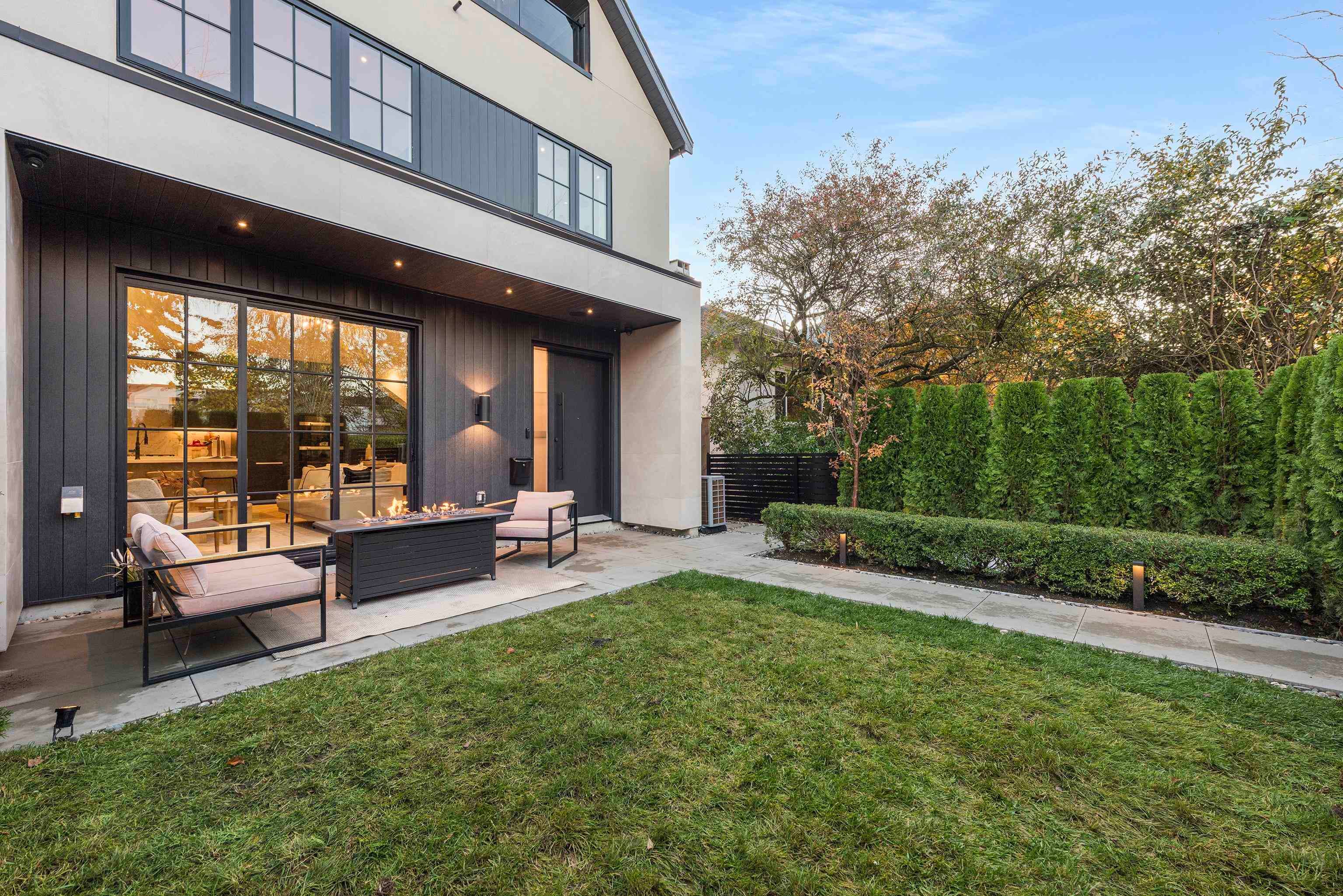 1 - 240 E 37th Avenue, Vancouver, V5W 1E6 — photo 4