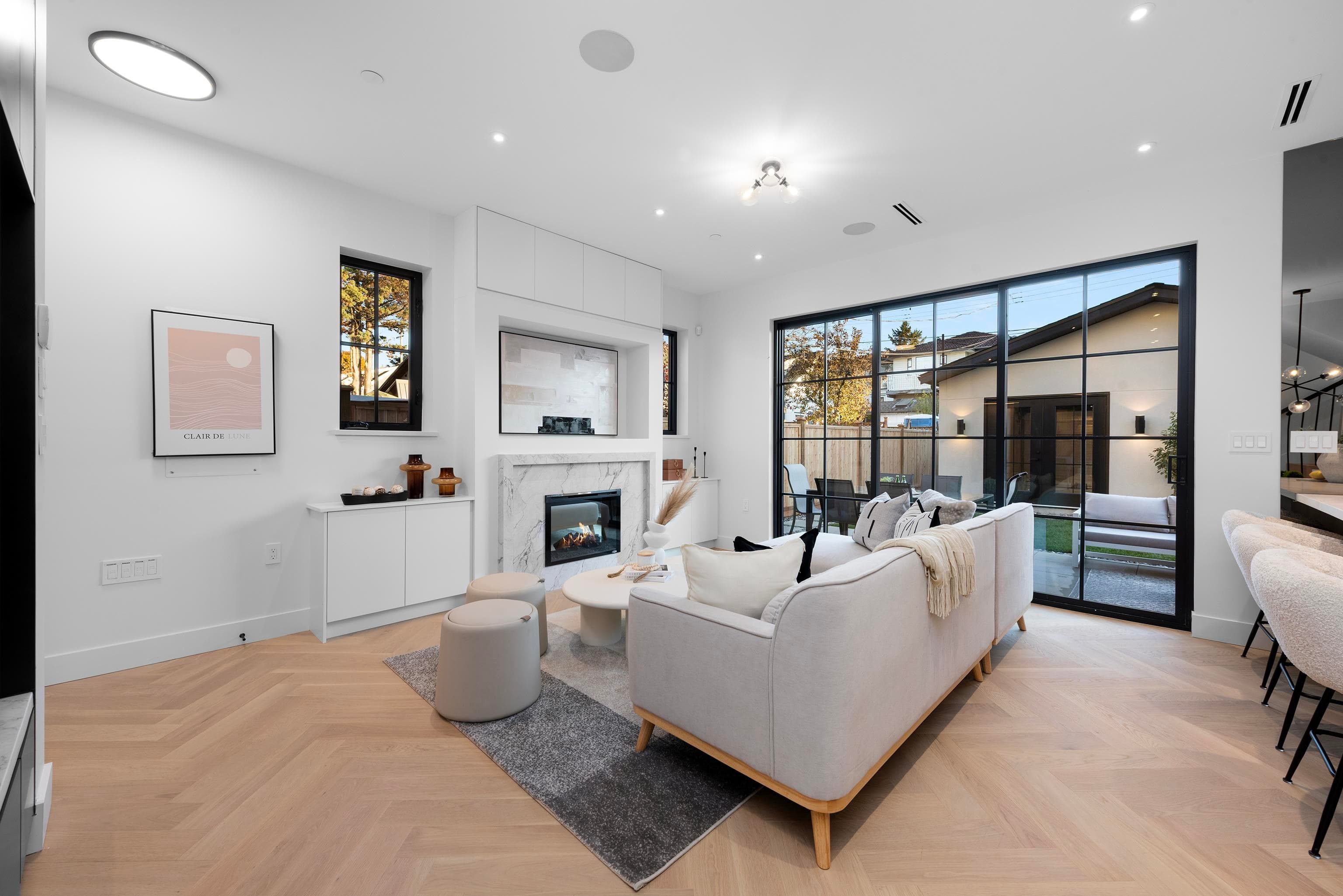 2 - 240 E 37th Avenue, Vancouver, V5W 1E6 — photo 4