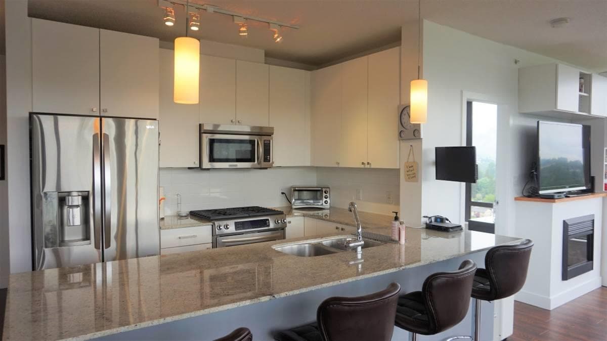 400 Capilano Road, Port Moody, V3H 0E1 — photo 1