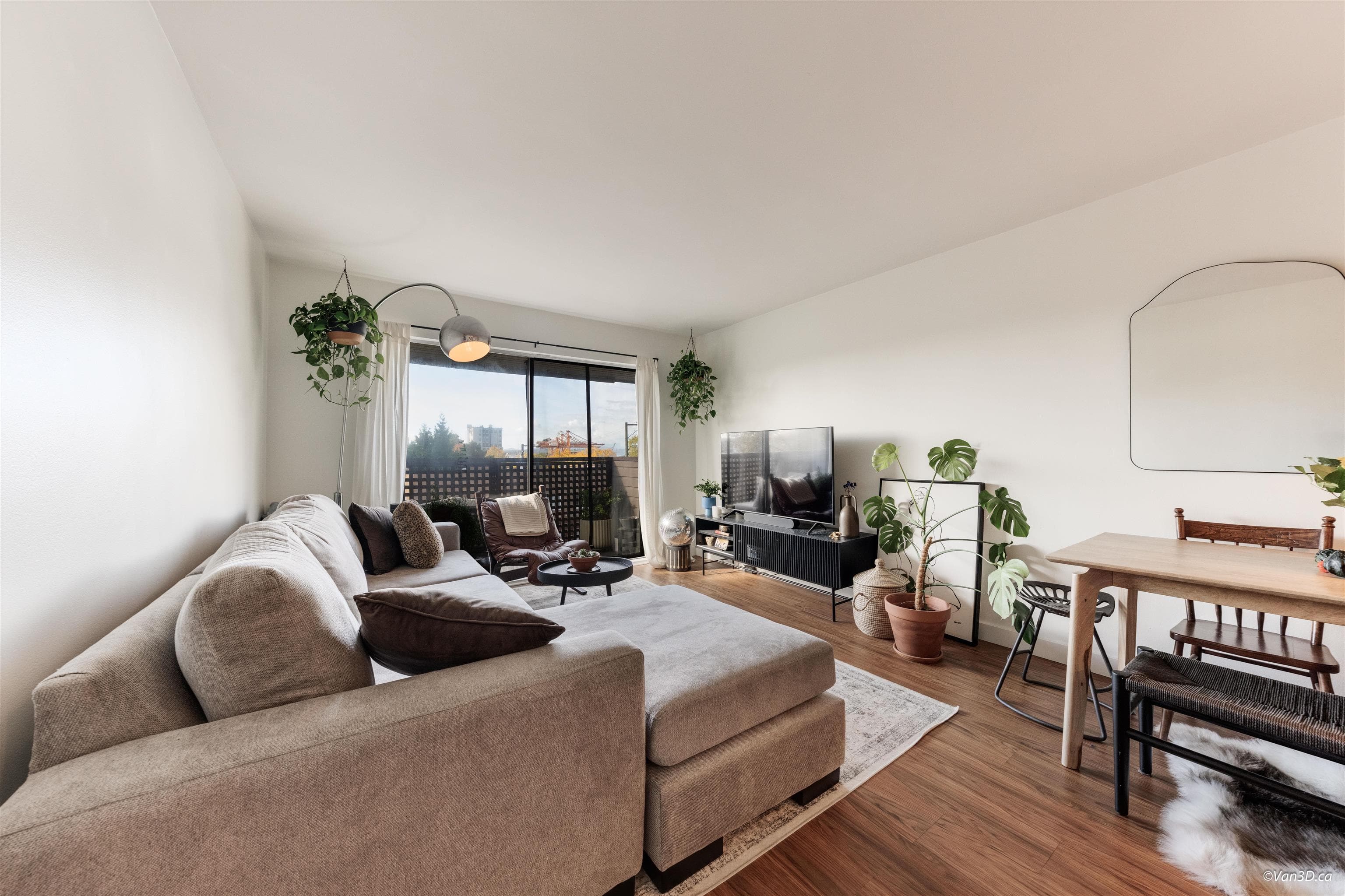 408 - 2215 Dundas Street, Vancouver