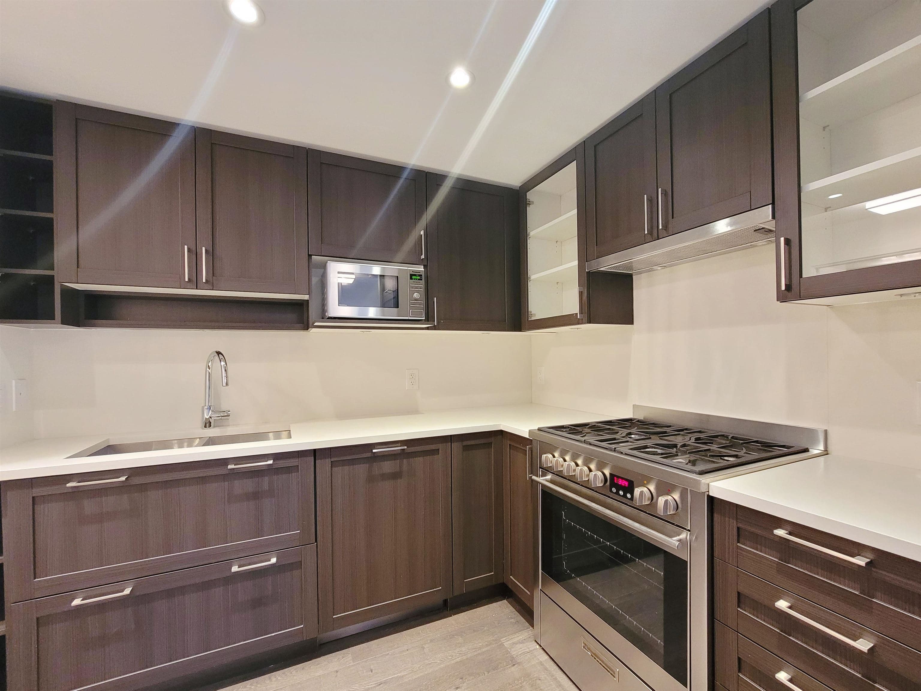 106 - 5515 Boundary Road, Vancouver, V5R 0E3 — photo 3