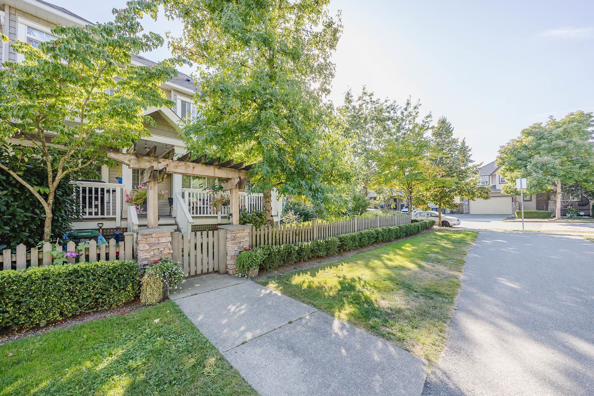 4 - 6852 193 Street, Surrey, V4N 0C8 — photo 2
