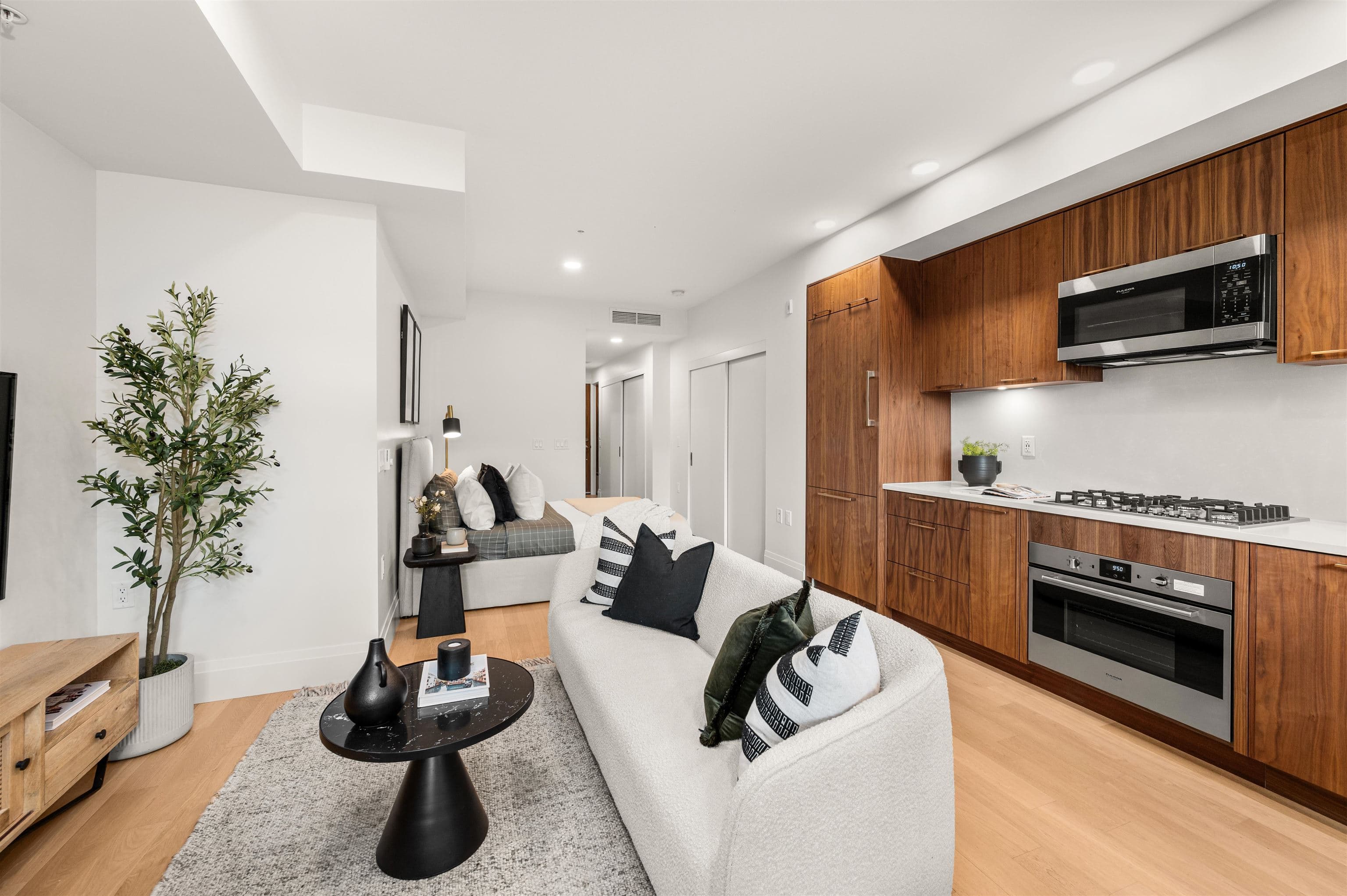 106 - 2550 Garden Drive, Vancouver, V5N 4X6 — photo 3