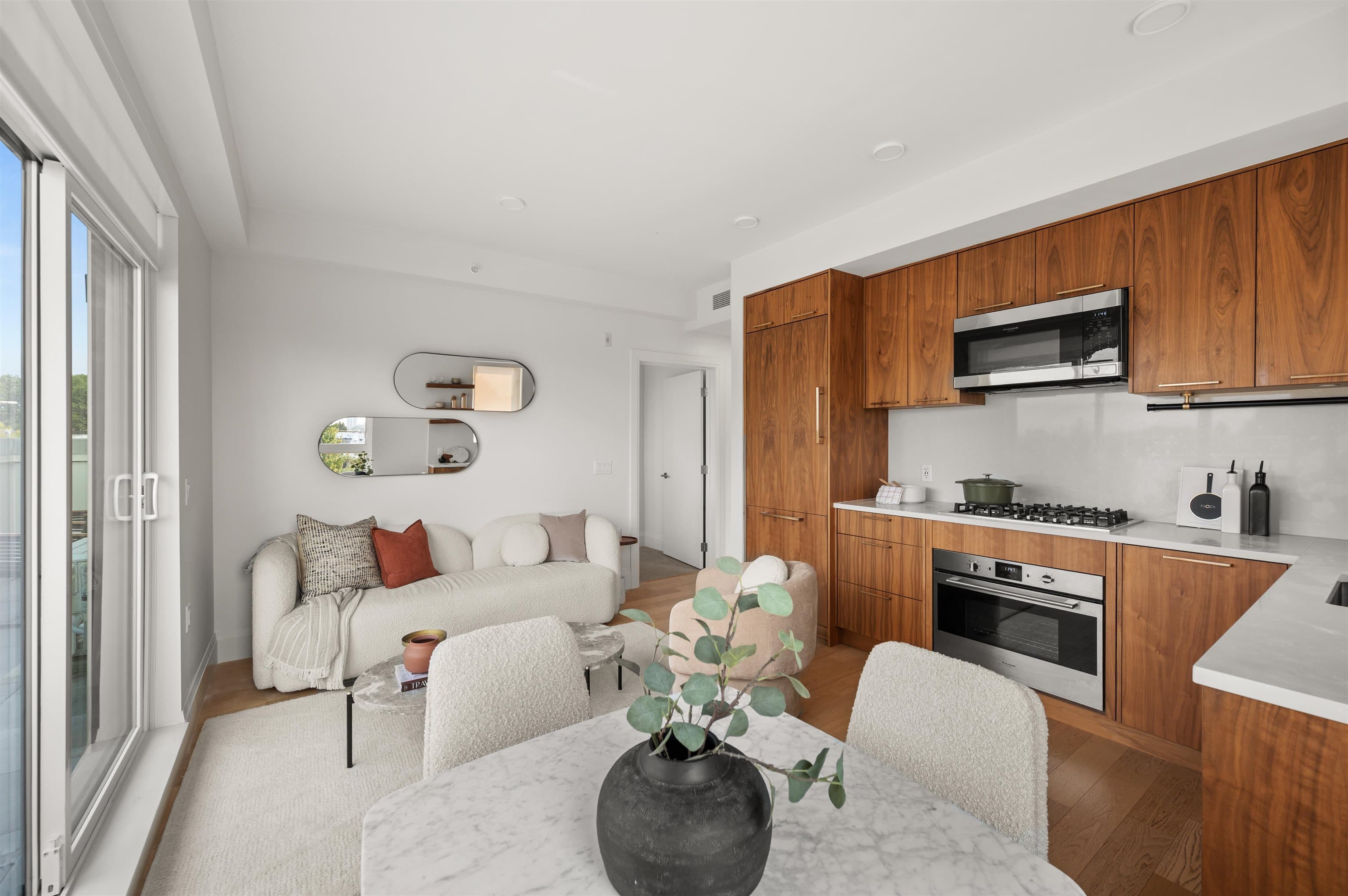 406 - 2550 Garden Drive, Vancouver, V5N 4X6 — photo 2