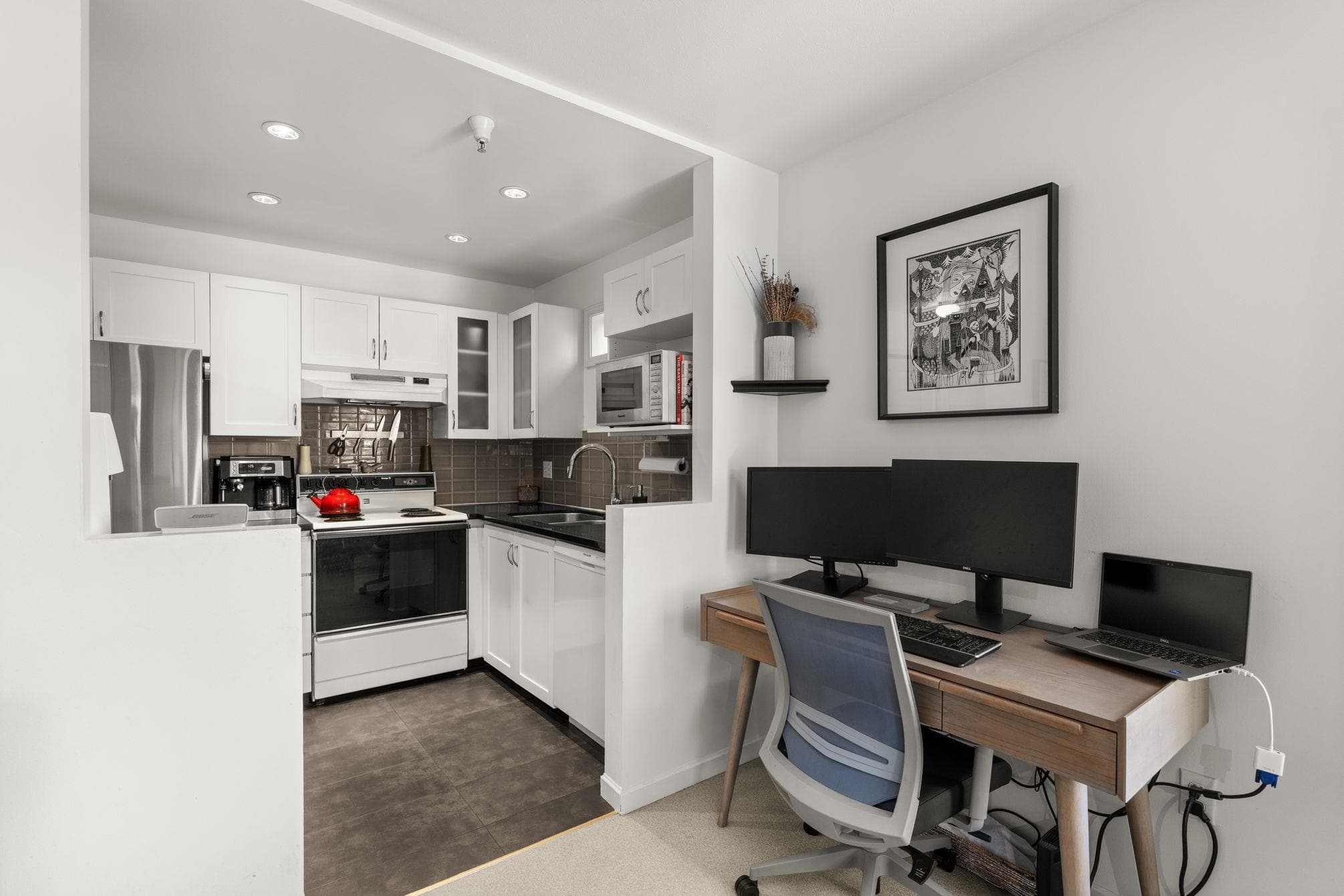 202 - 1537 Charles Street, Vancouver, V5L 2T2 — photo 5